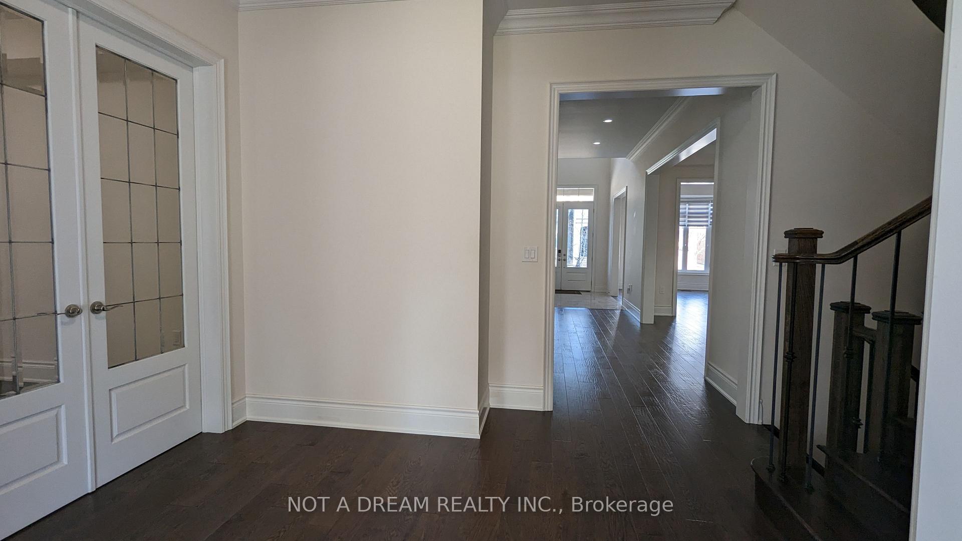 Photo 22 of 80 Torgan Trail, Vaughan, Kleinburg — HOMEH