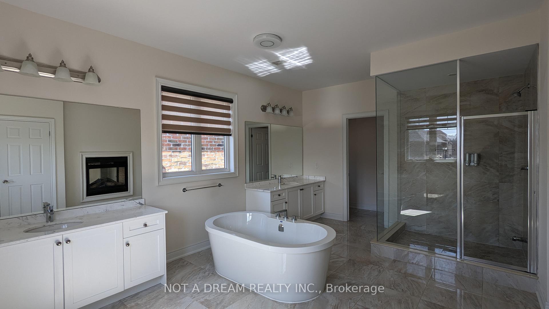 Photo 34 of 80 Torgan Trail, Vaughan, Kleinburg — HOMEH