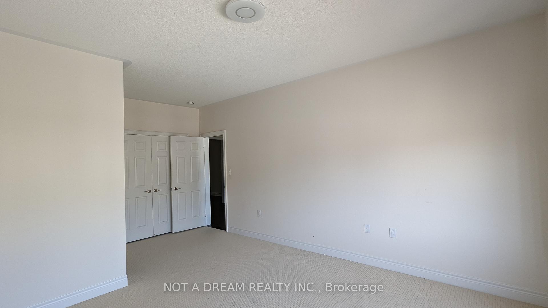 Photo 40 of 80 Torgan Trail, Vaughan, Kleinburg — HOMEH