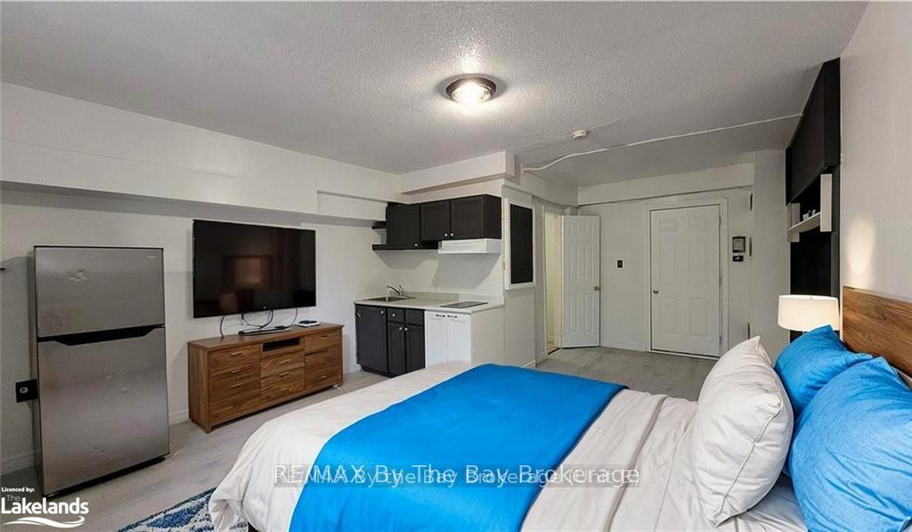 Photo 11 of Unit B14, 280 River Road E, Wasaga Beach — HOMEH