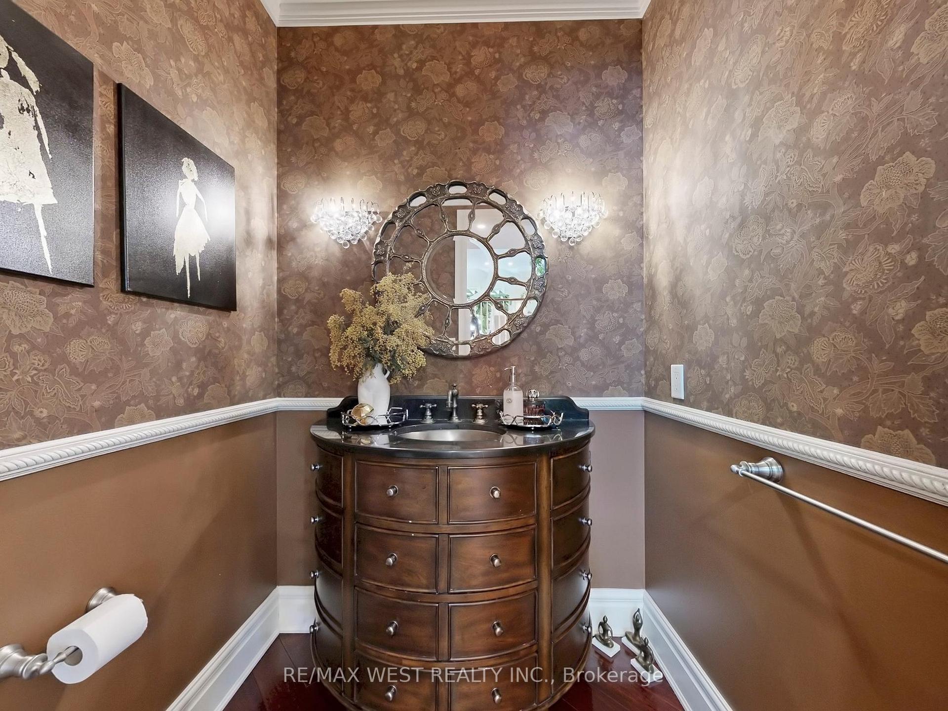 Photo 29 of 76 Petticoat Road, Vaughan, Patterson — HOMEH