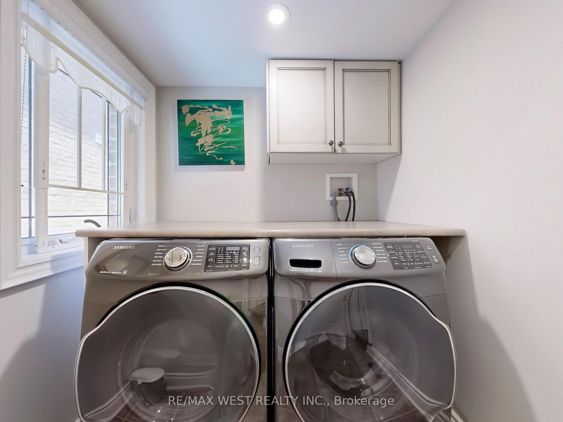 Photo 33 of 76 Petticoat Road, Vaughan, Patterson — HOMEH