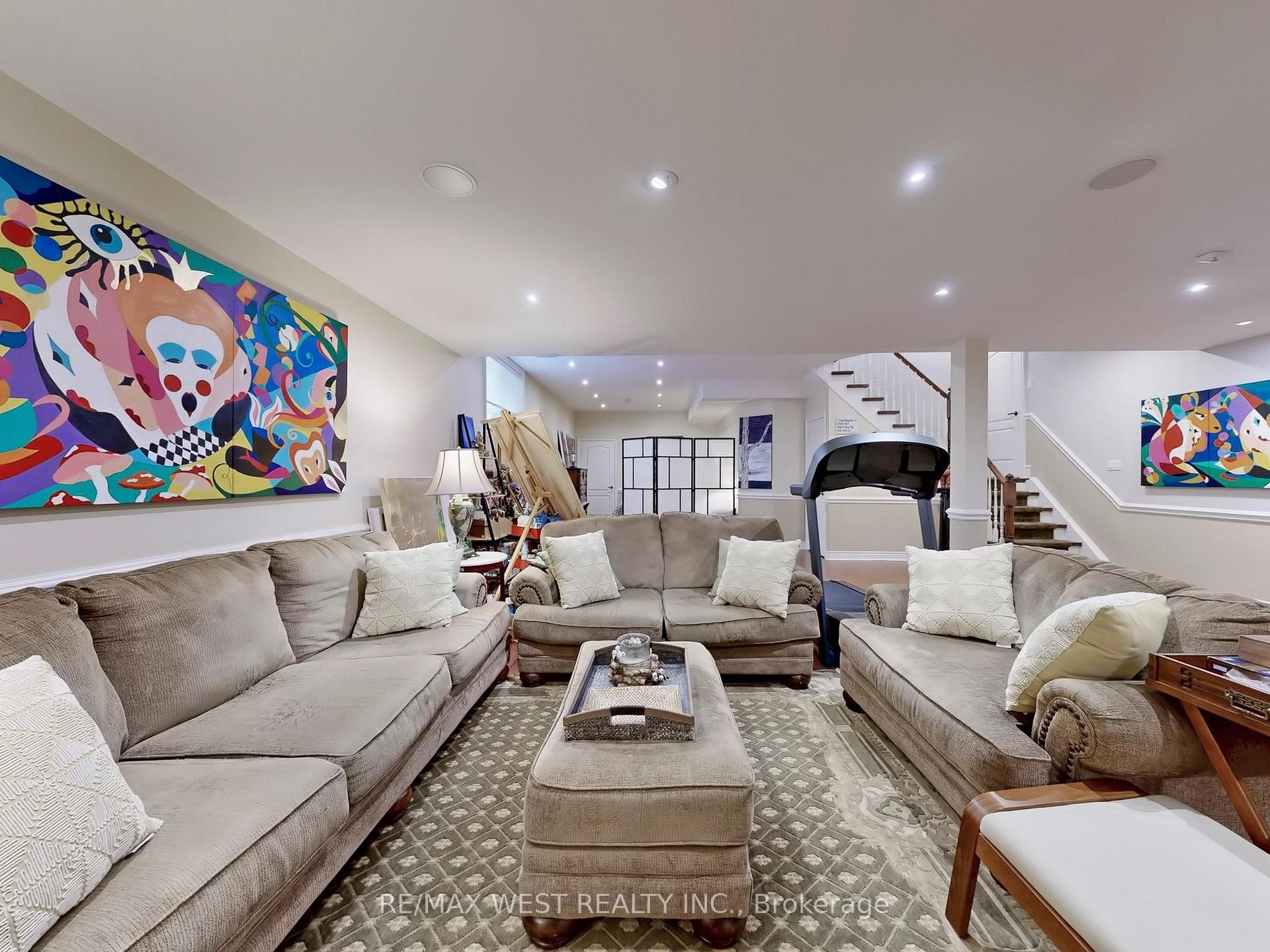 Photo 35 of 76 Petticoat Road, Vaughan, Patterson — HOMEH
