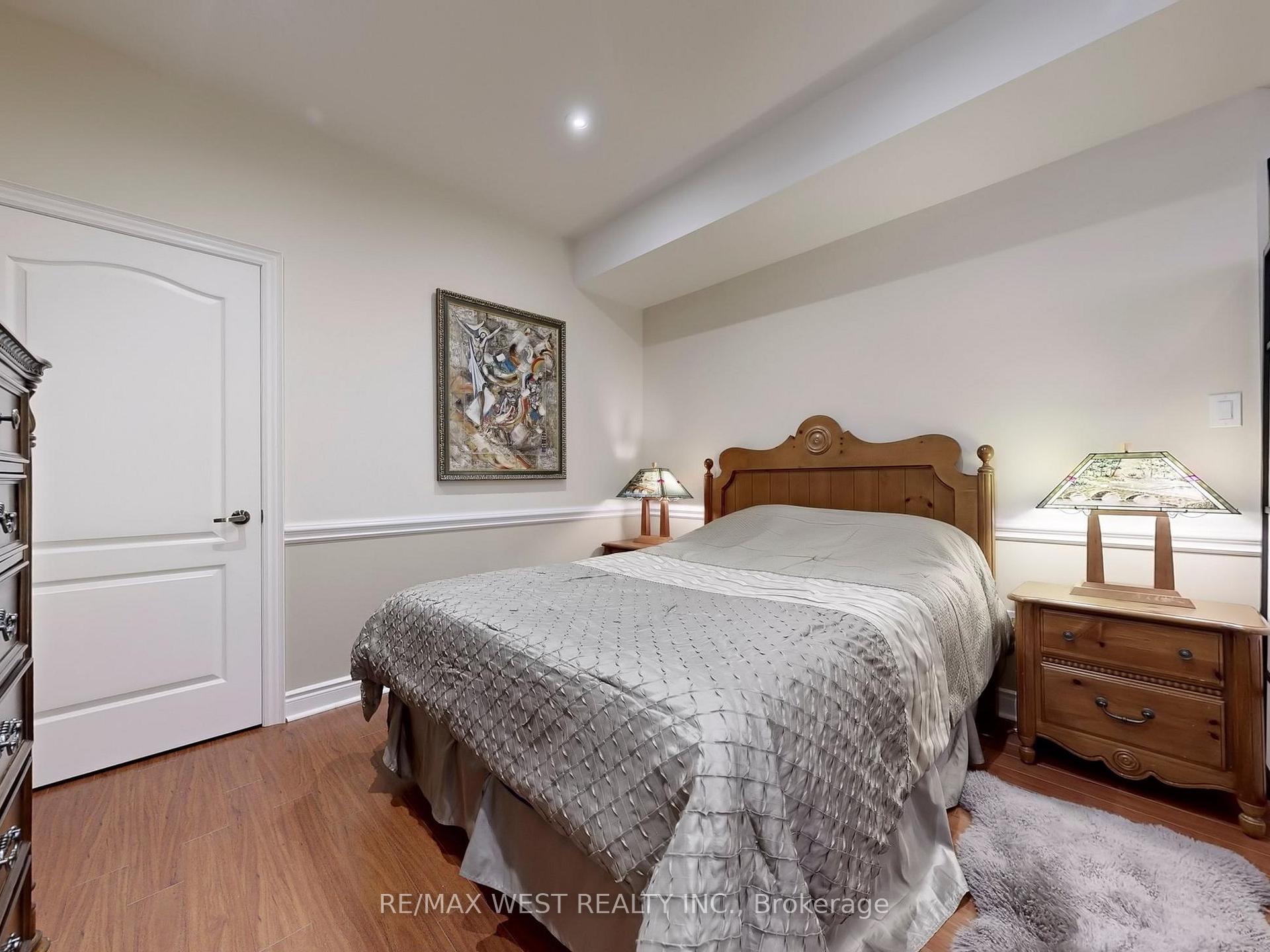 Photo 37 of 76 Petticoat Road, Vaughan, Patterson — HOMEH