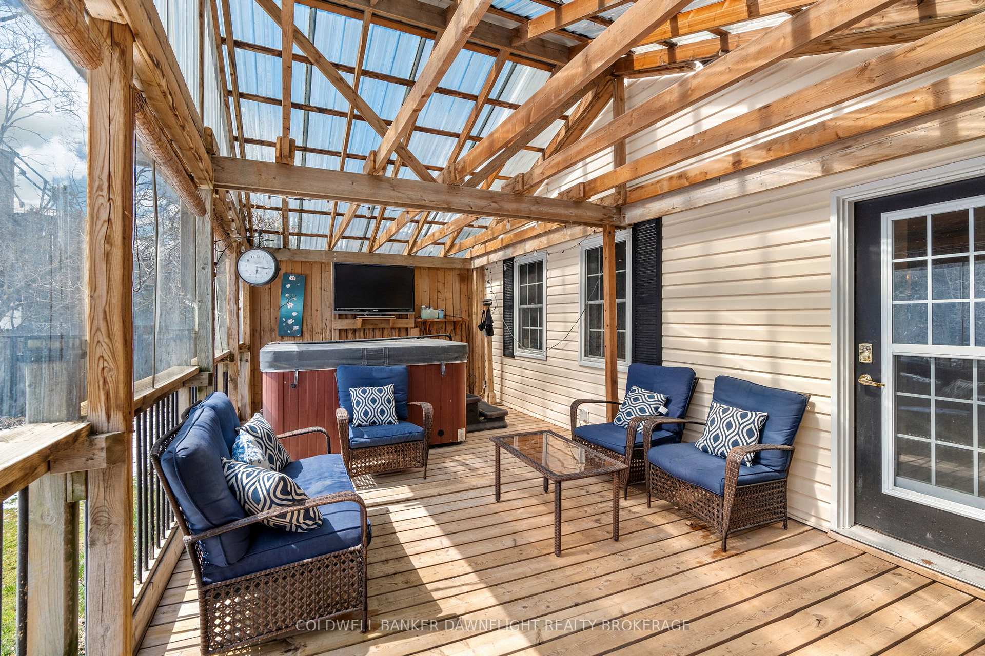 Photo 6 of 103 Richmond Street S, Bluewater, Hensall — HOMEH