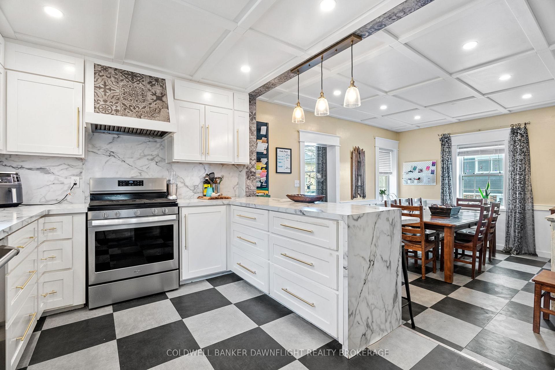Photo 28 of 103 Richmond Street S, Bluewater, Hensall — HOMEH