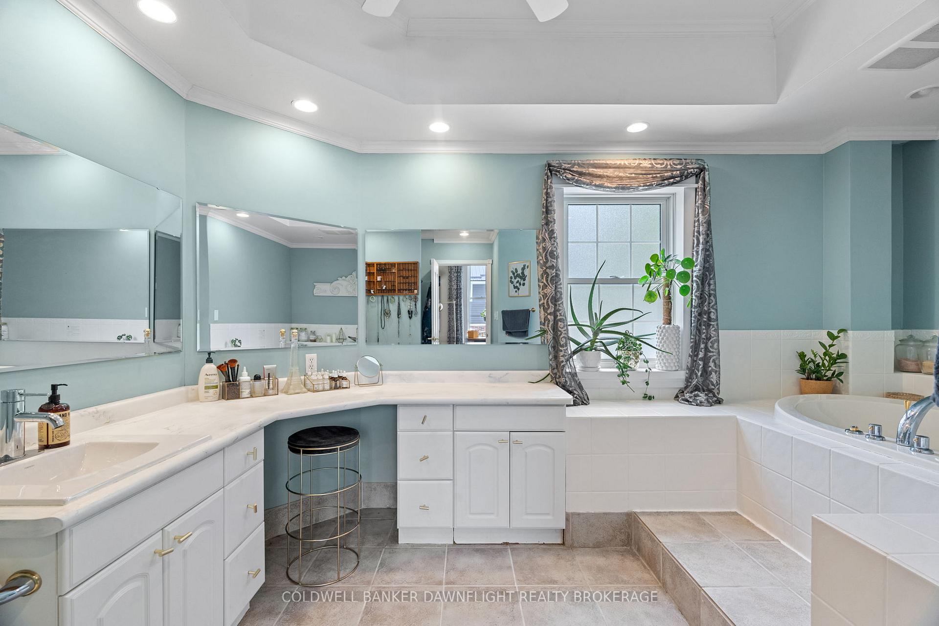 Photo 21 of 103 Richmond Street S, Bluewater, Hensall — HOMEH