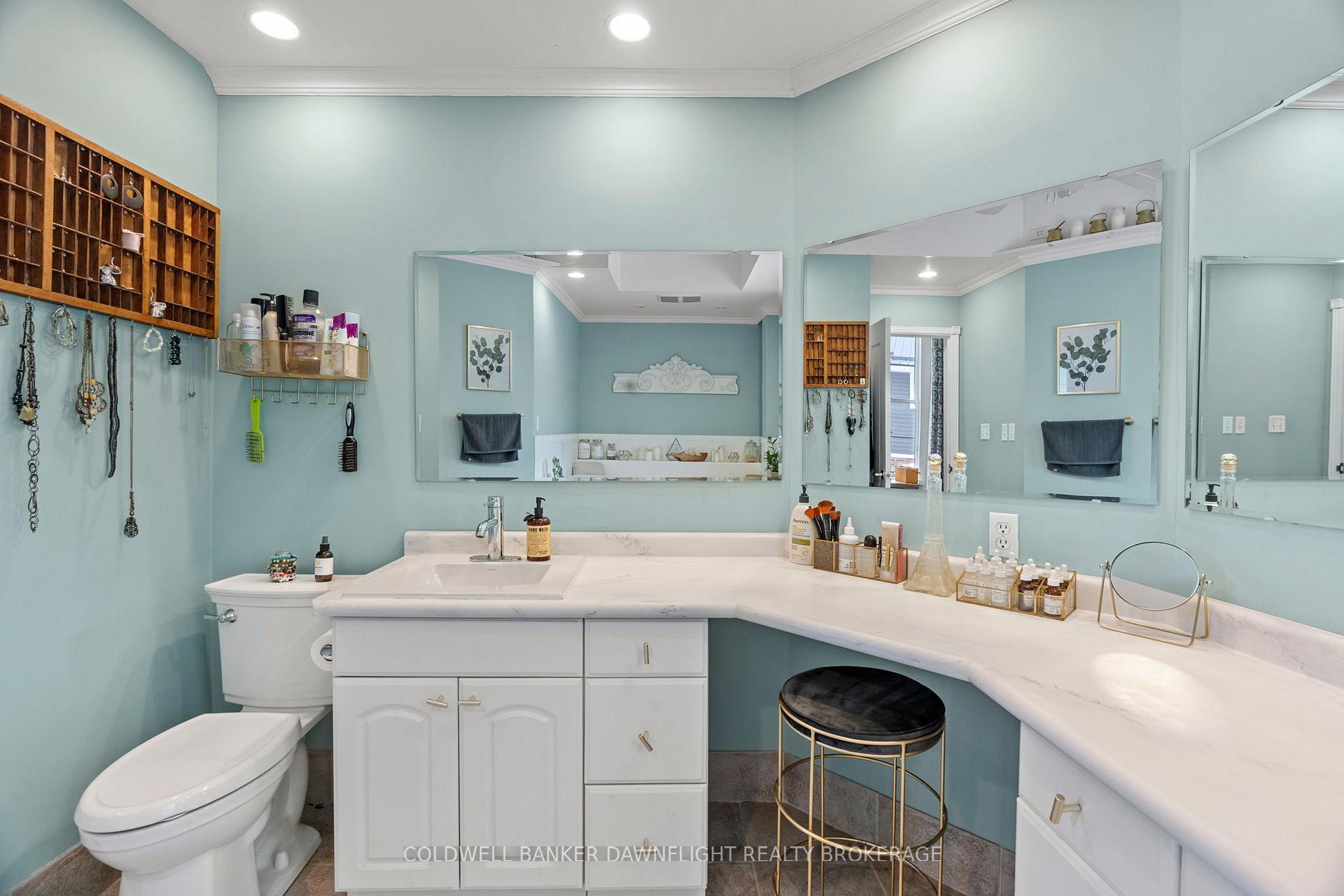 Photo 23 of 103 Richmond Street S, Bluewater, Hensall — HOMEH