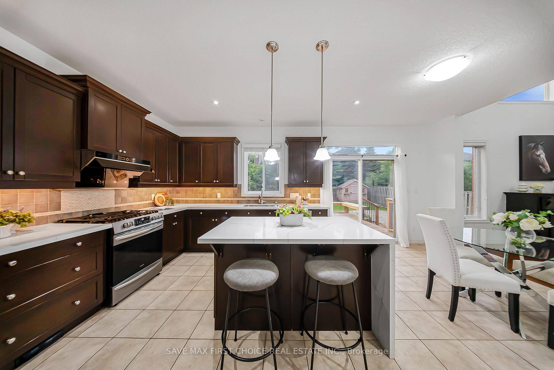 Photo 12 of 432 Kelso Drive, Waterloo, Conservation Meadows — HOMEH