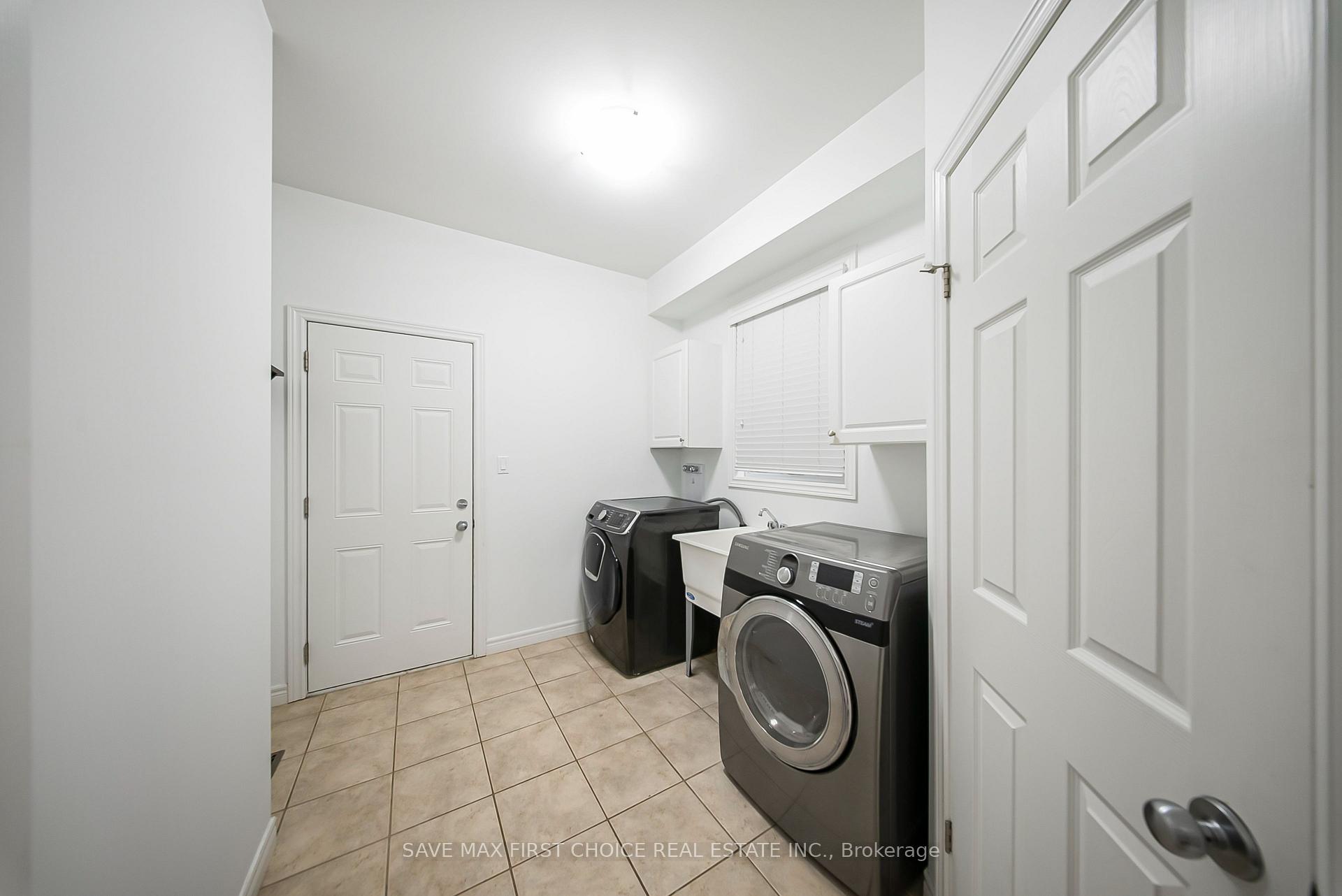 Photo 18 of 432 Kelso Drive, Waterloo, Conservation Meadows — HOMEH