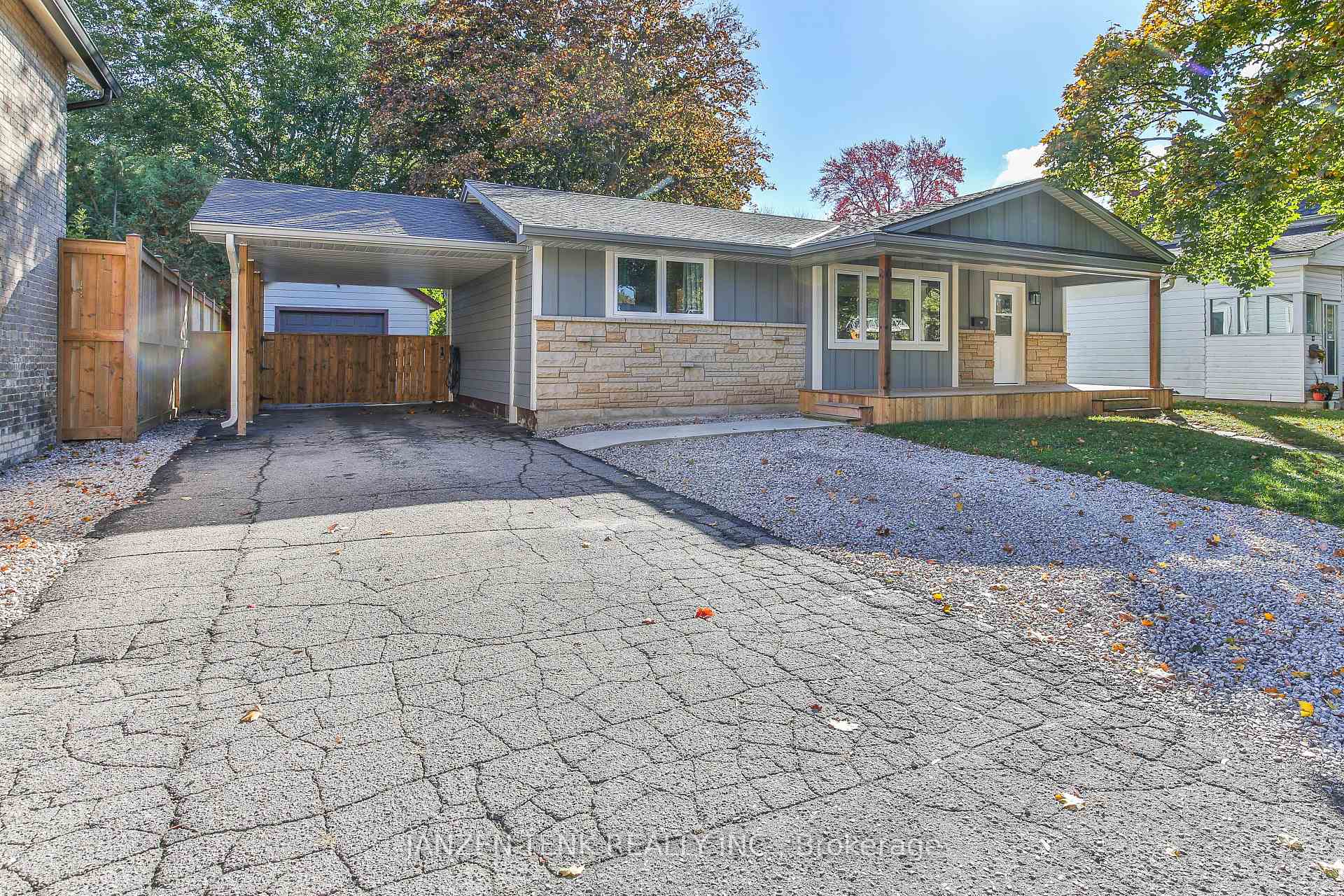 Photo 1 of 93 Centre St Street, Aylmer — HOMEH