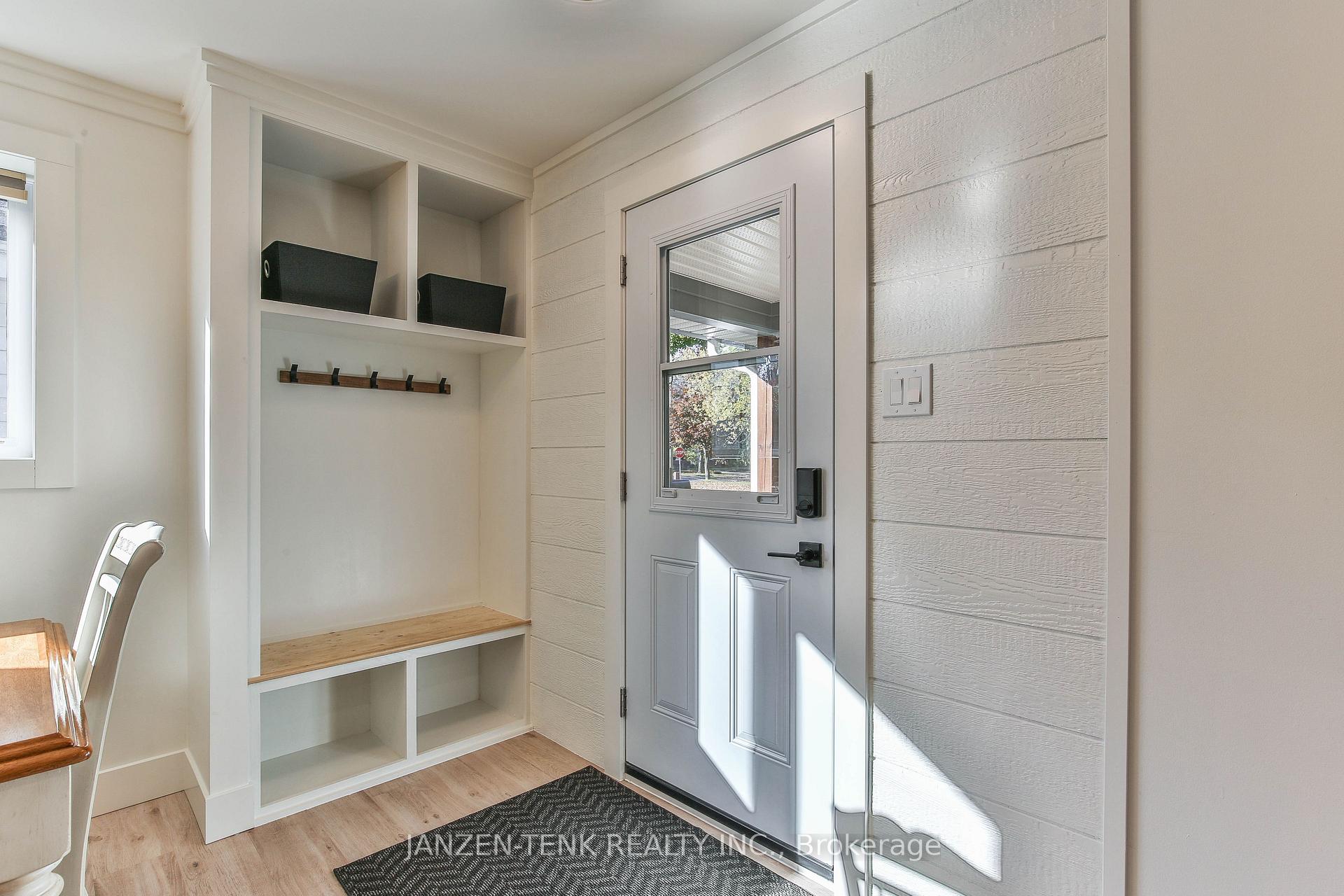 Photo 10 of 93 Centre St Street, Aylmer — HOMEH