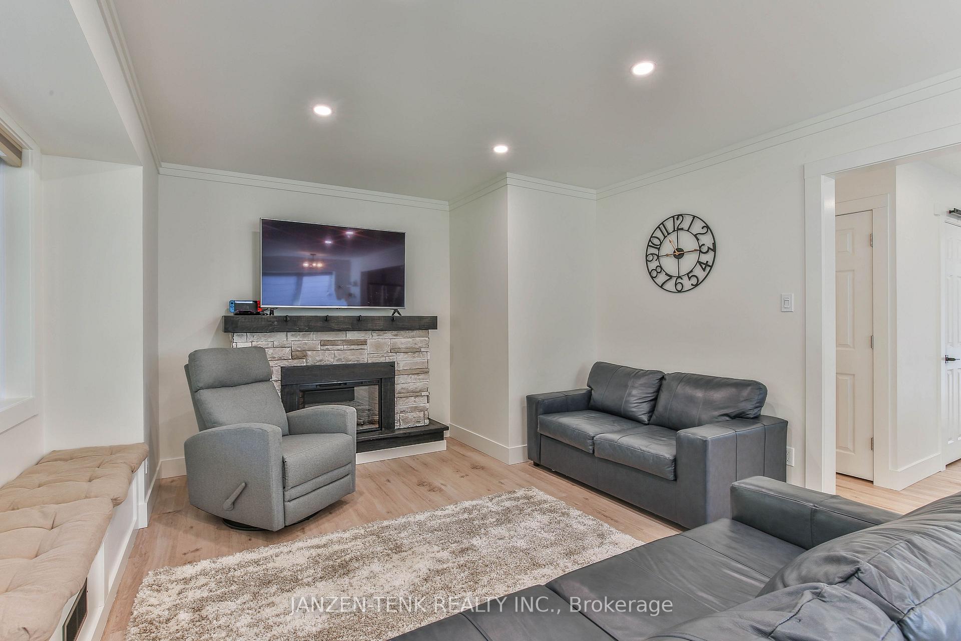 Photo 30 of 93 Centre St Street, Aylmer — HOMEH