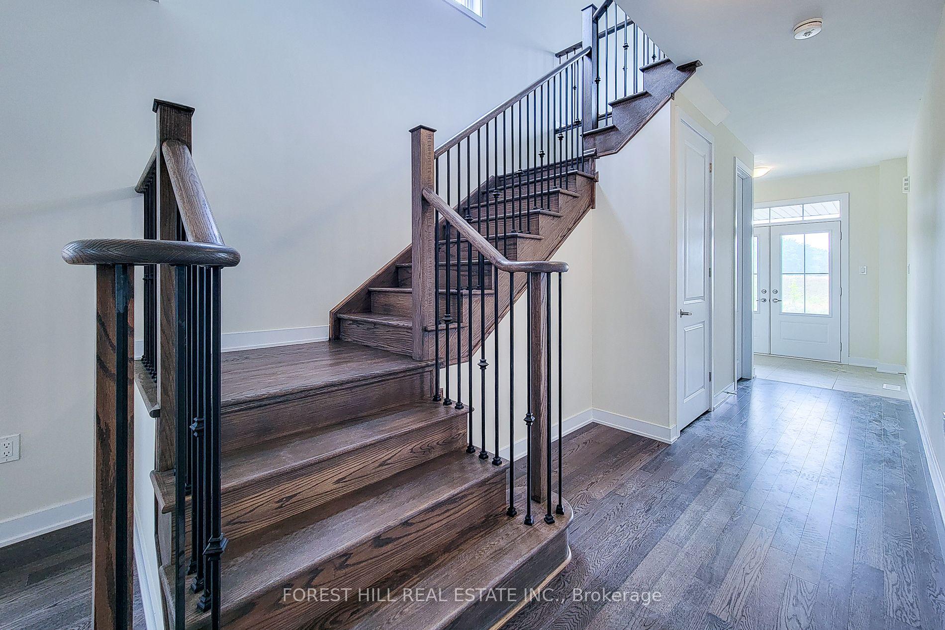 Photo 7 of 102 Eastbridge Avenue, Welland, Dain City — HOMEH