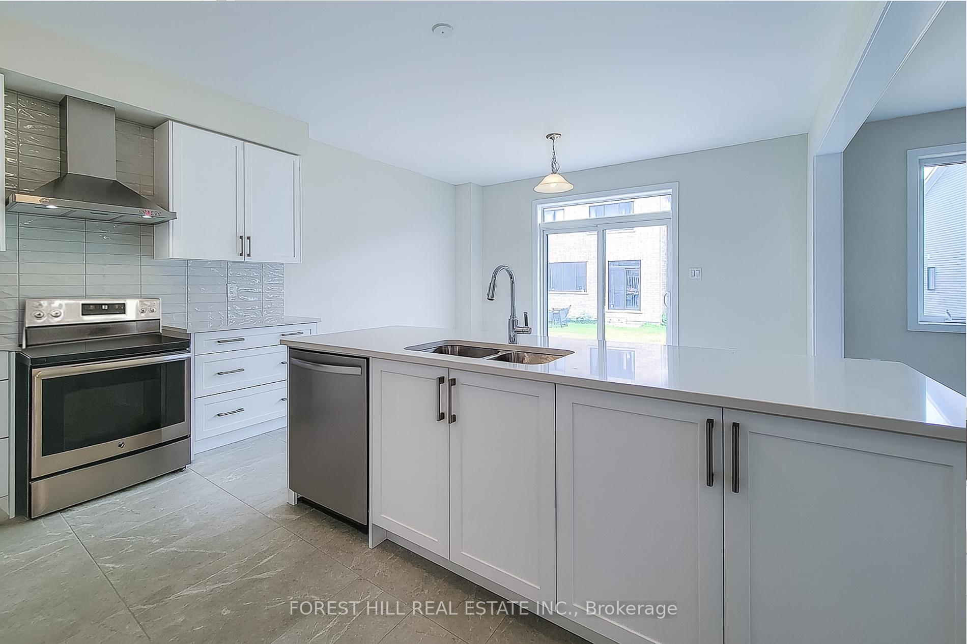 Photo 9 of 102 Eastbridge Avenue, Welland, Dain City — HOMEH