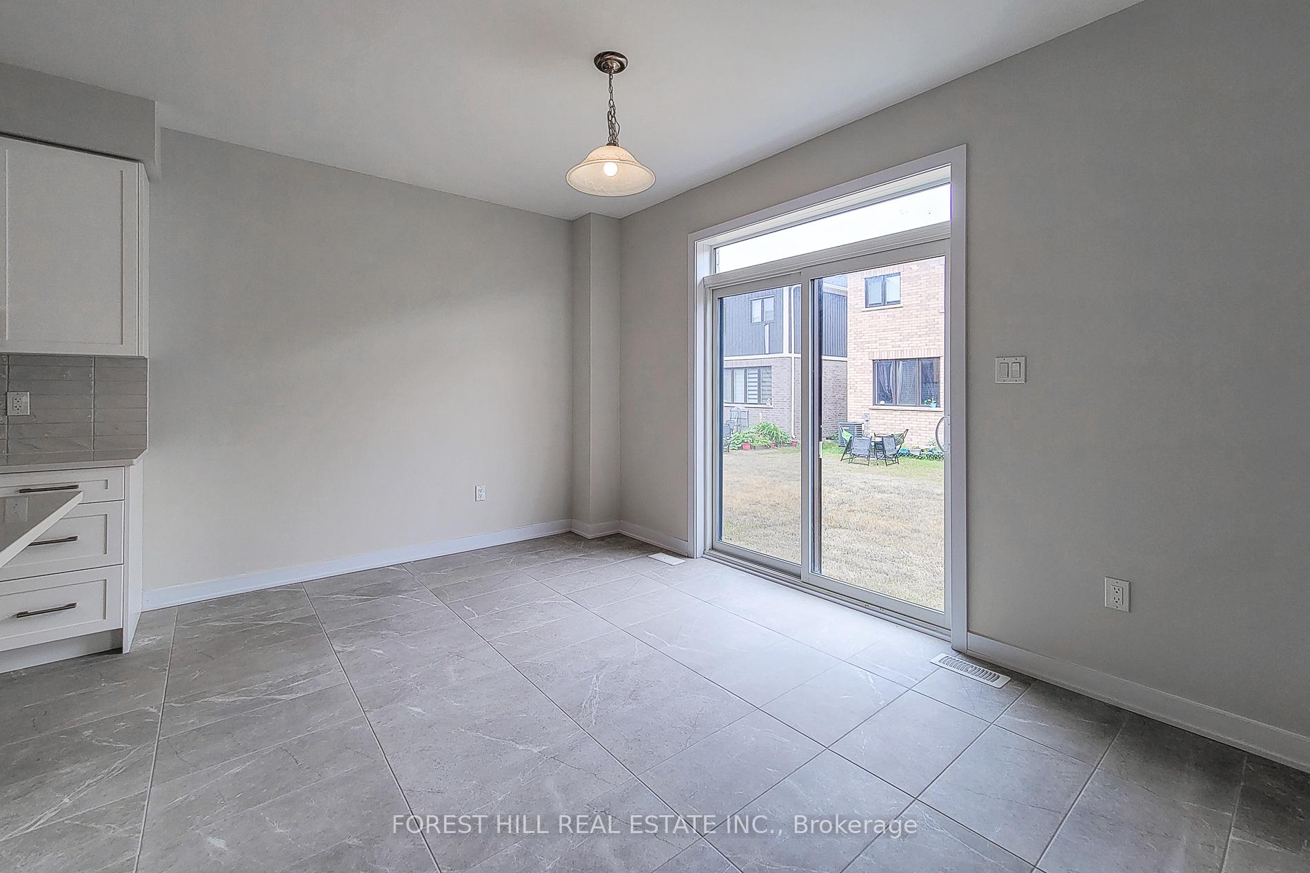 Photo 12 of 102 Eastbridge Avenue, Welland, Dain City — HOMEH