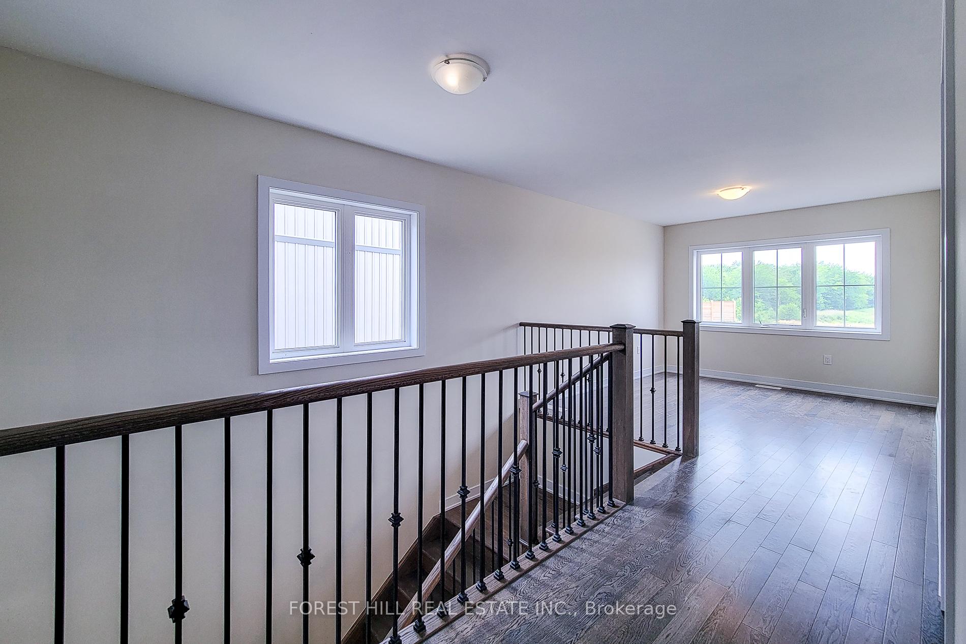 Photo 21 of 102 Eastbridge Avenue, Welland, Dain City — HOMEH