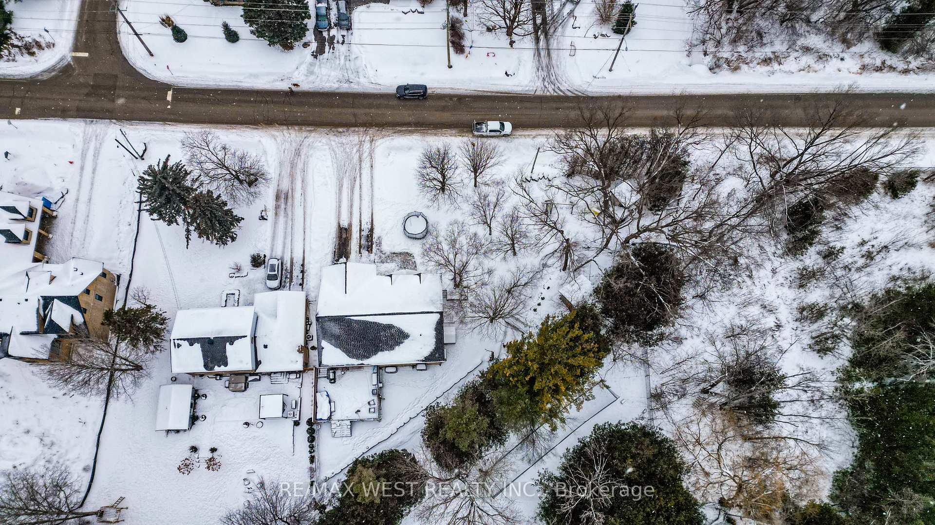Photo 3 of 59 Young Street, Uxbridge — HOMEH
