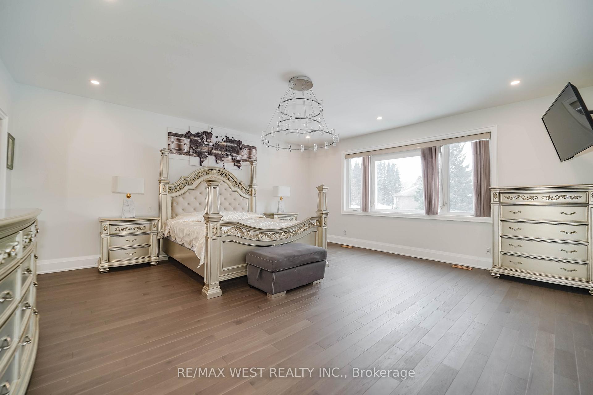 Photo 9 of 59 Young Street, Uxbridge — HOMEH