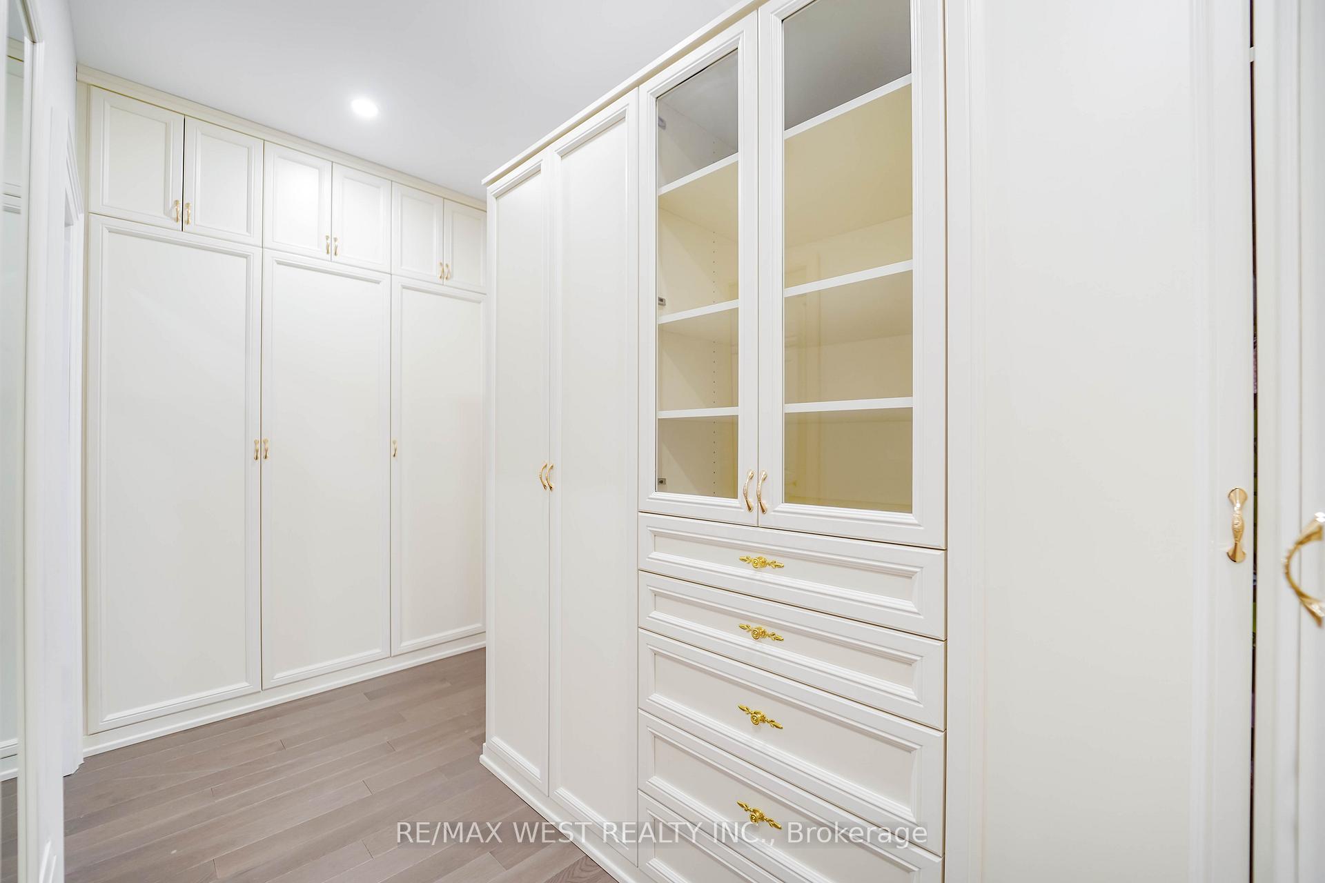 Photo 10 of 59 Young Street, Uxbridge — HOMEH
