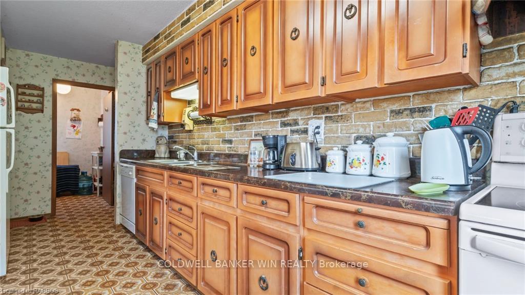 Photo 21 of 232667 Concession 2 Wgr Road, West Grey — HOMEH