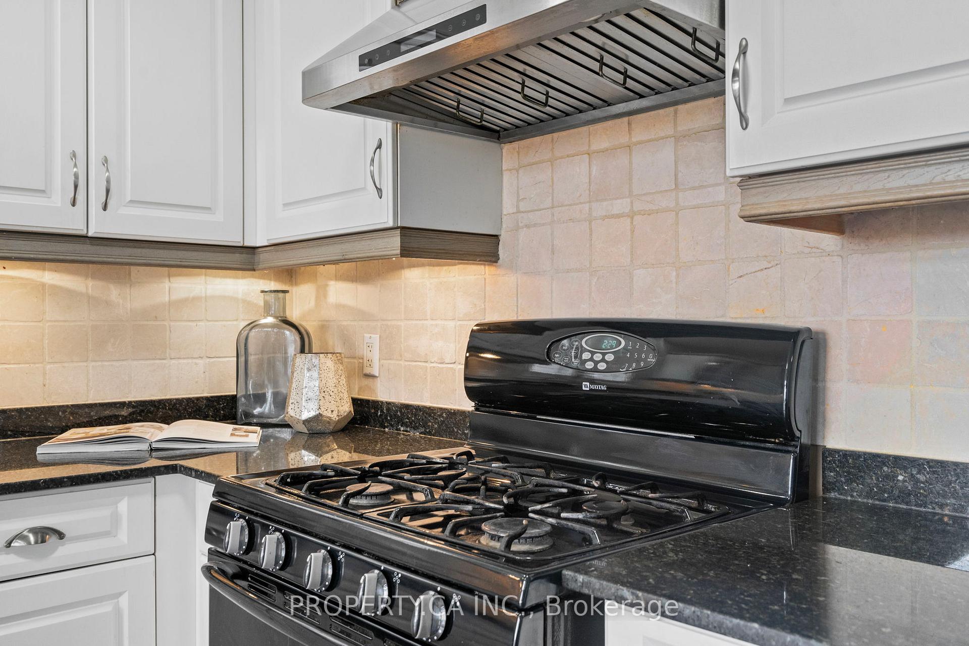 Photo 14 of 753 Klosters Drive, Waterloo — HOMEH