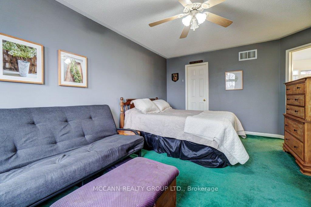 Photo 13 of 78 Barton Lane, Uxbridge — HOMEH