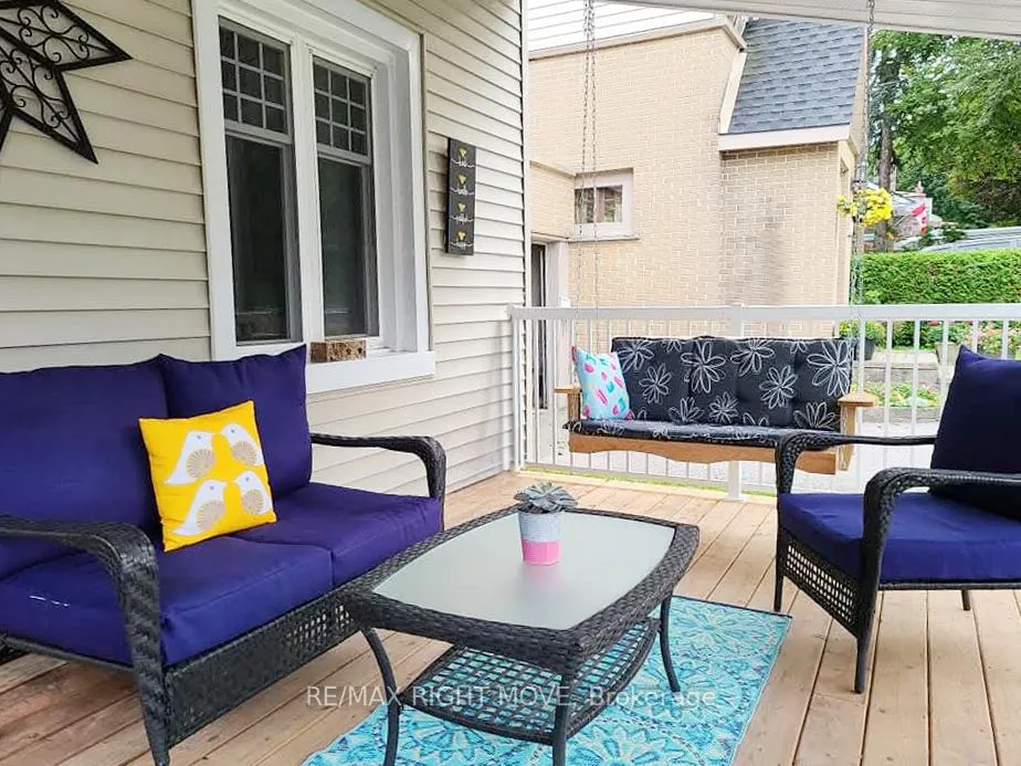 Photo 2 of 107 Jarvis Street, Orillia — HOMEH
