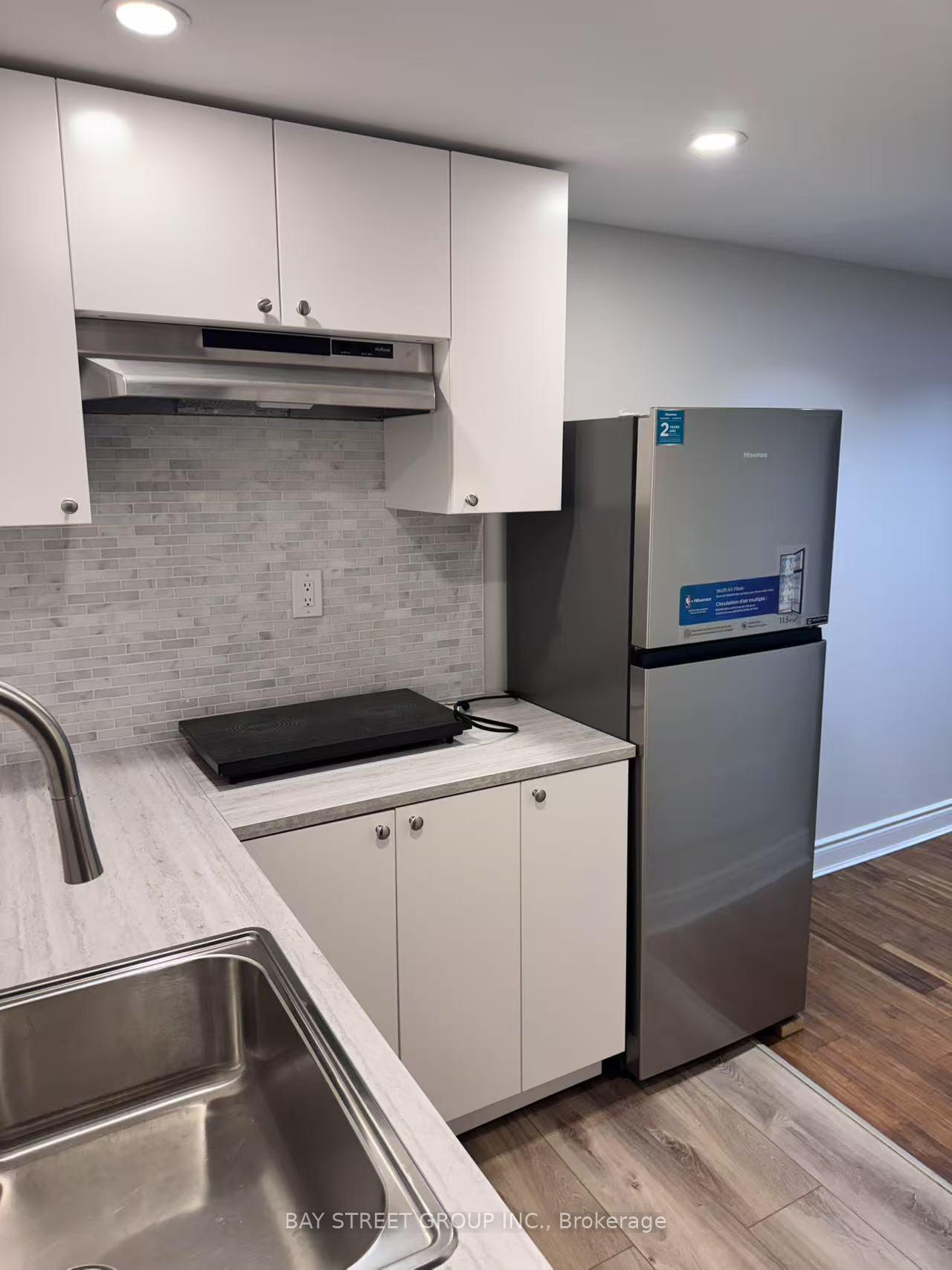 Photo 10 of Unit Bsmt, 23 Casabel Drive, Vaughan, Vellore Village — HOMEH