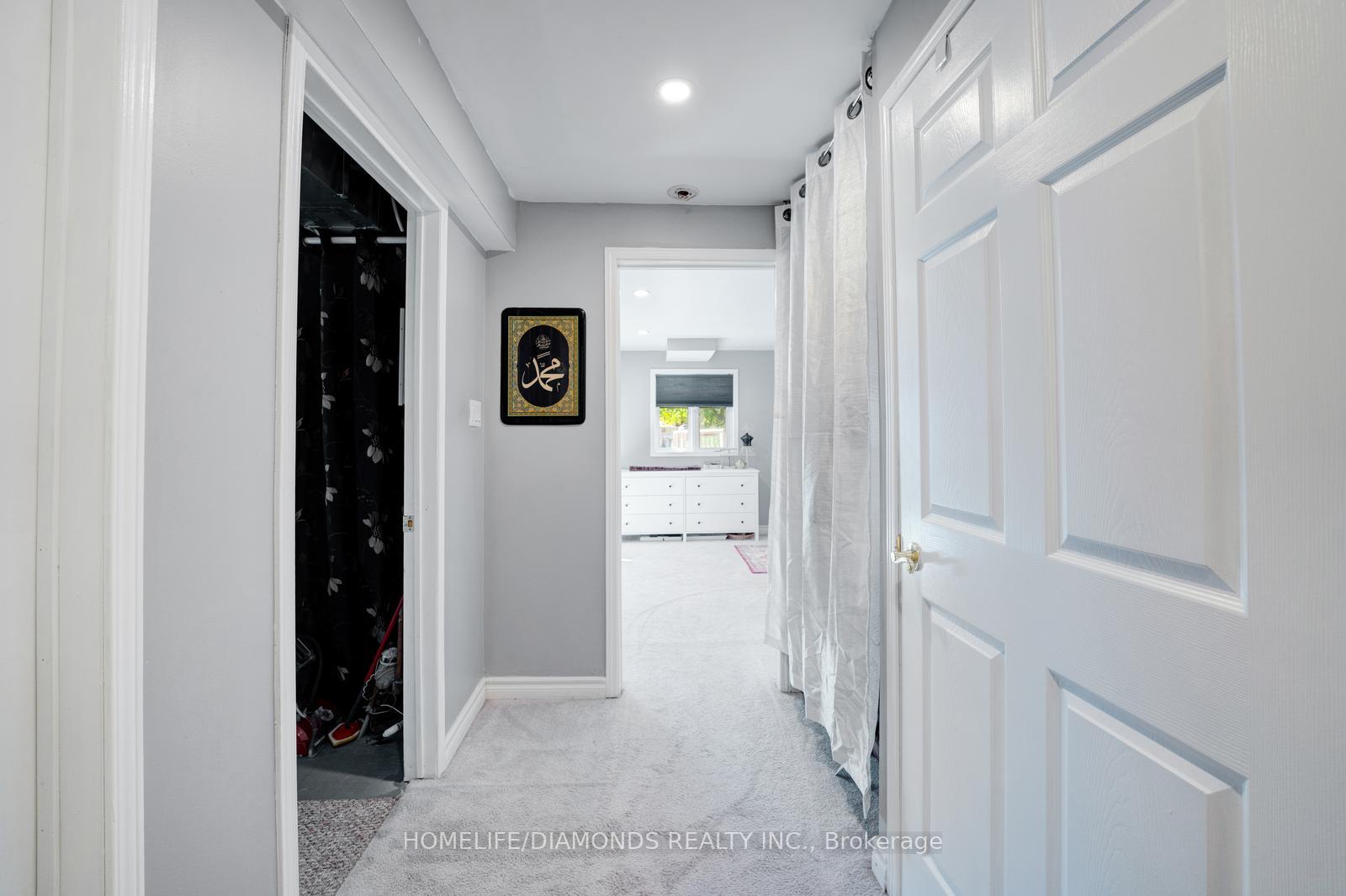 Photo 38 of 68 Heritage Court, Barrie, Painswick South — HOMEH