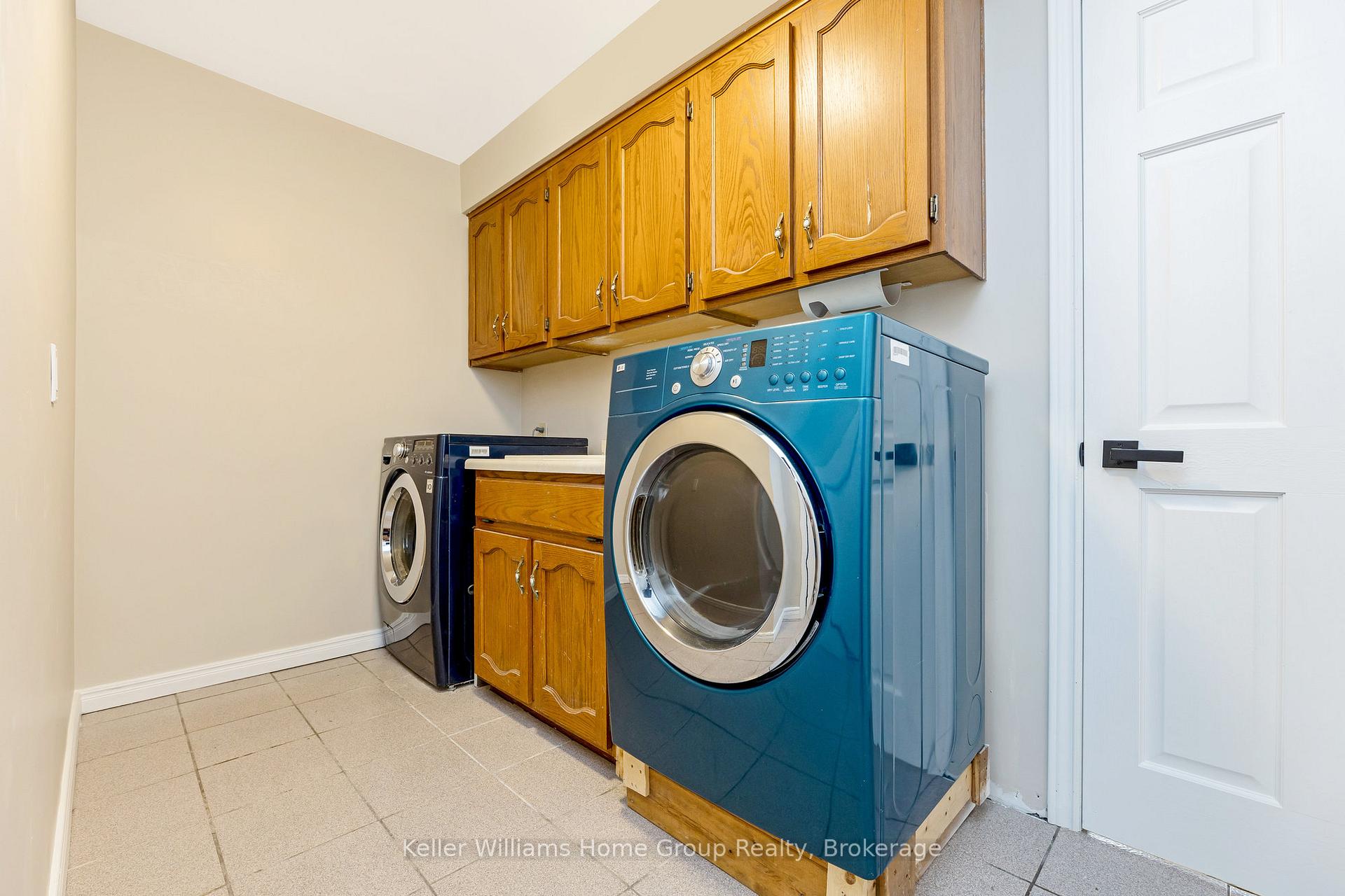 Photo 22 of 460 Branstone Drive, Waterloo — HOMEH