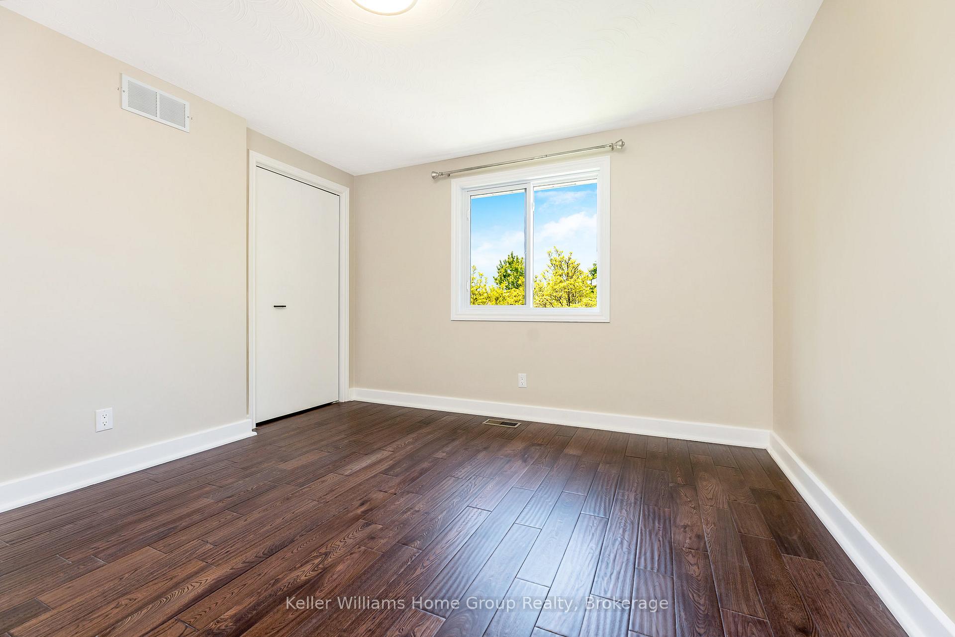 Photo 31 of 460 Branstone Drive, Waterloo — HOMEH