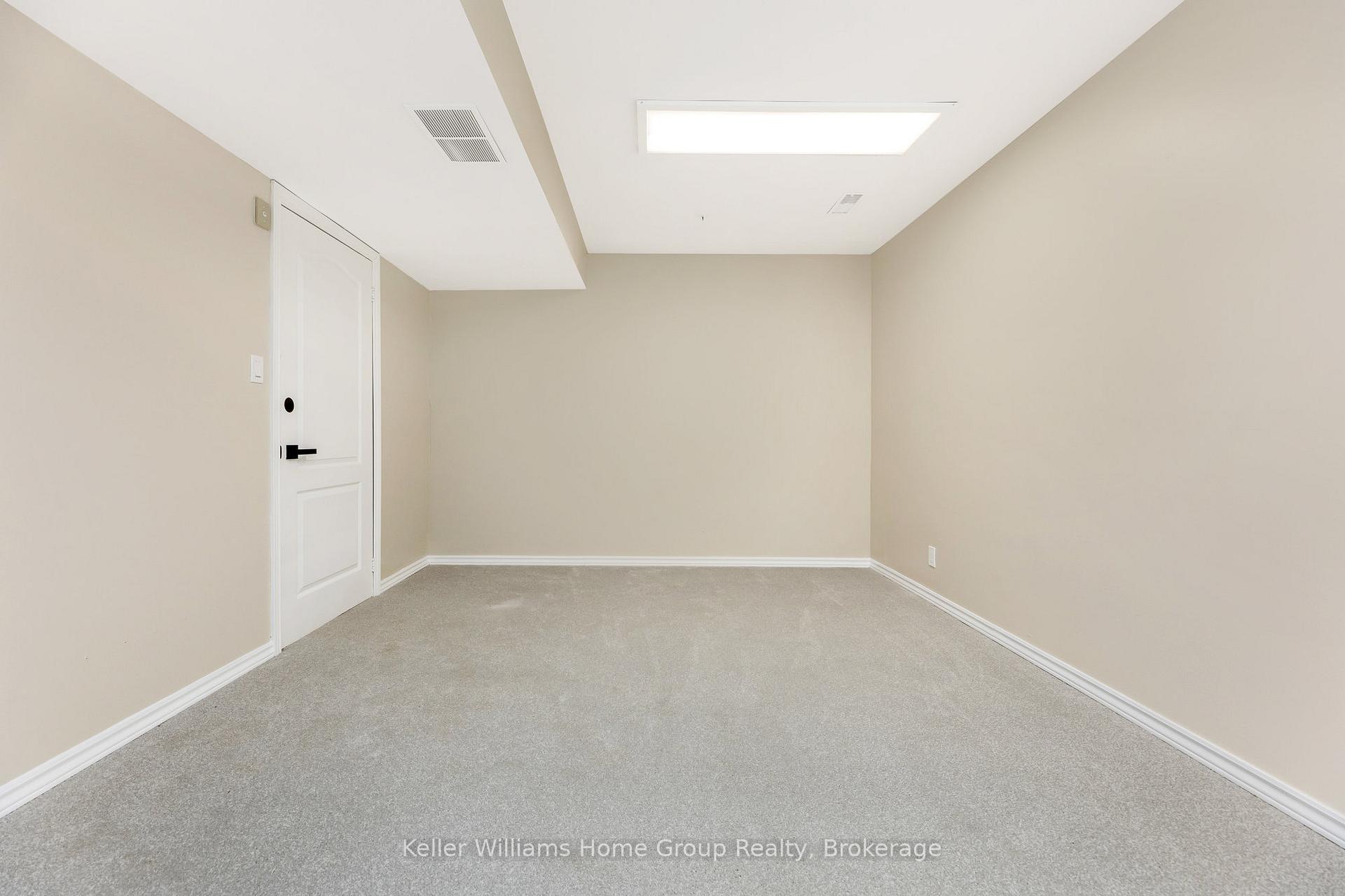 Photo 34 of 460 Branstone Drive, Waterloo — HOMEH