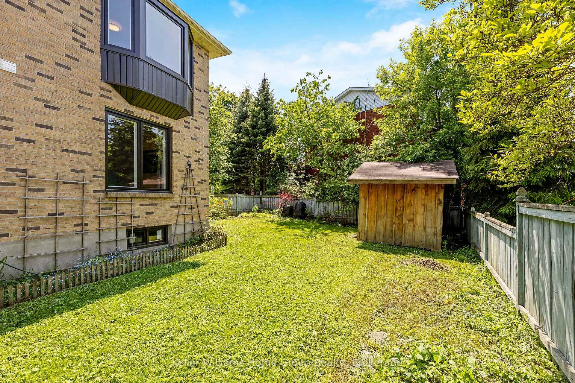 Photo 40 of 460 Branstone Drive, Waterloo — HOMEH