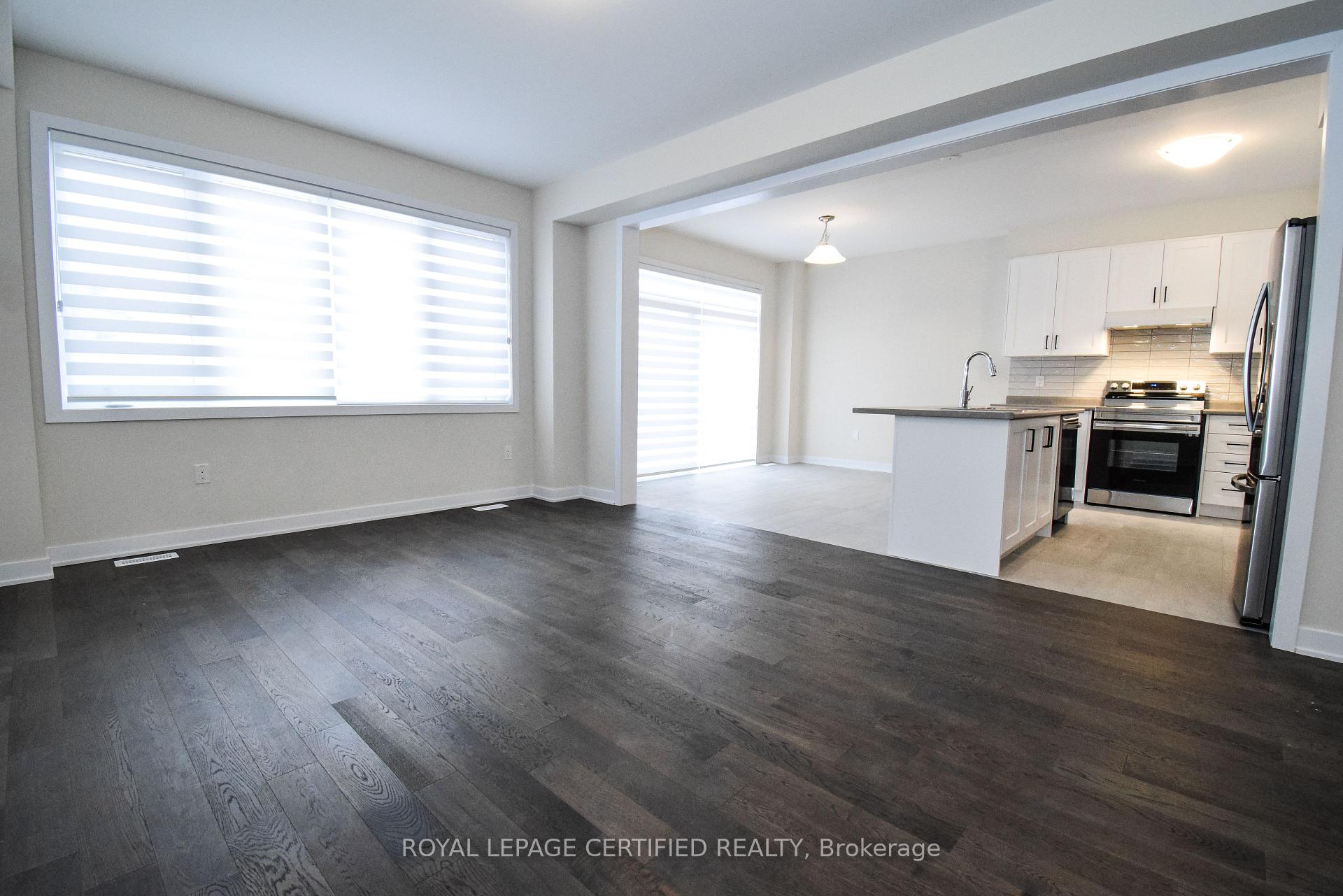 Photo 8 of 22 stern Drive E, Welland, Dain City — HOMEH