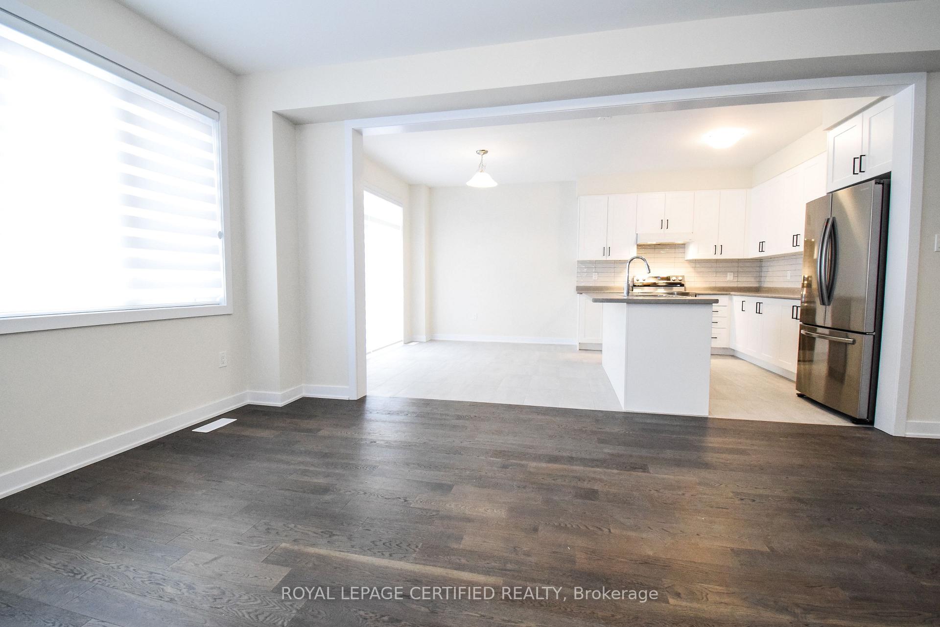Photo 9 of 22 stern Drive E, Welland, Dain City — HOMEH