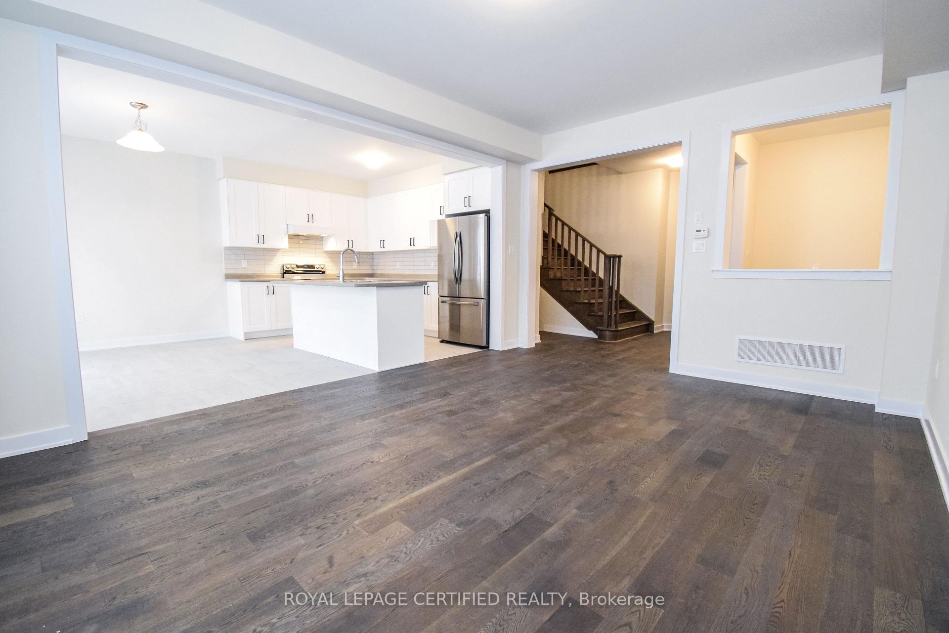 Photo 10 of 22 stern Drive E, Welland, Dain City — HOMEH