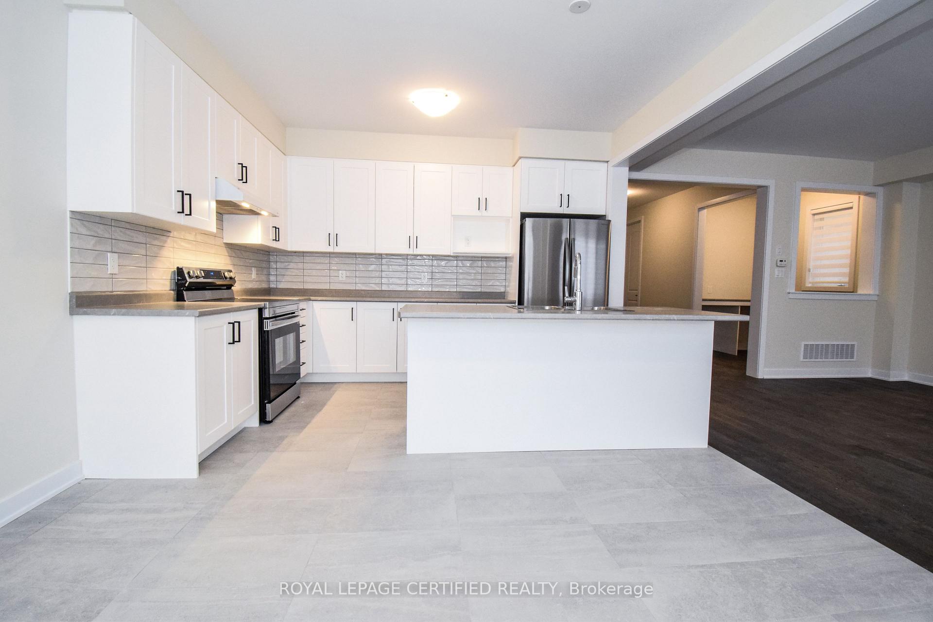 Photo 15 of 22 stern Drive E, Welland, Dain City — HOMEH