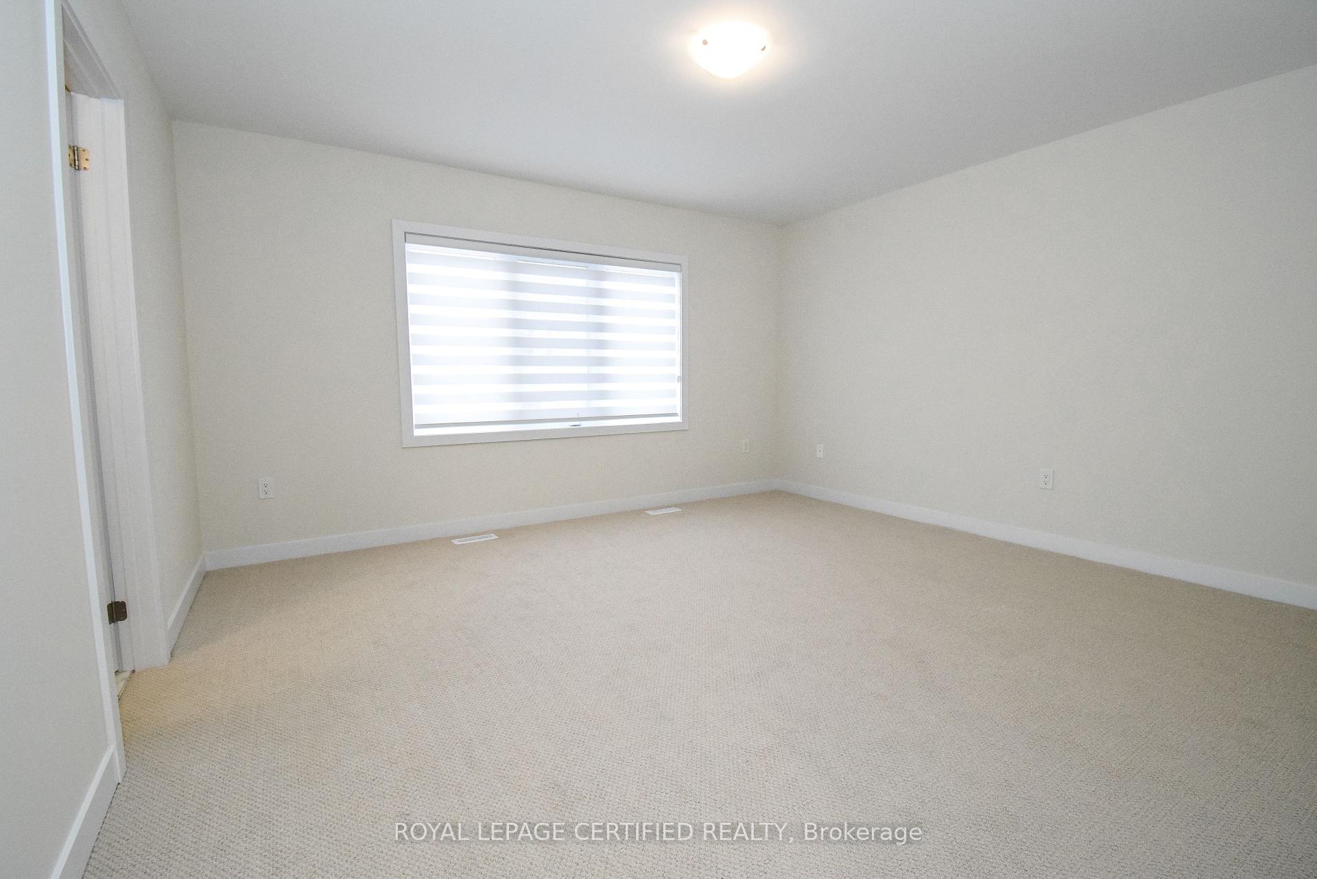 Photo 23 of 22 stern Drive E, Welland, Dain City — HOMEH