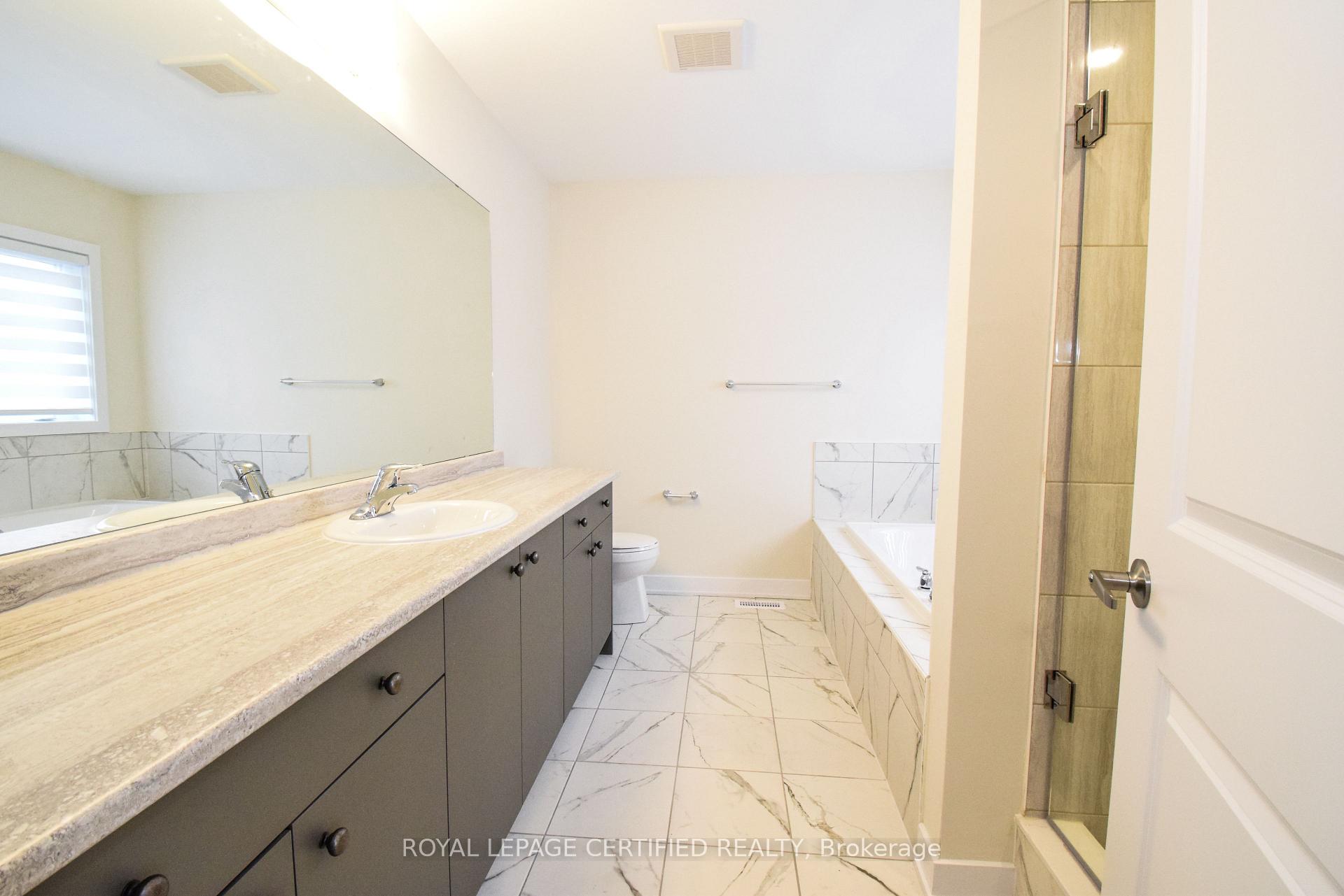 Photo 26 of 22 stern Drive E, Welland, Dain City — HOMEH