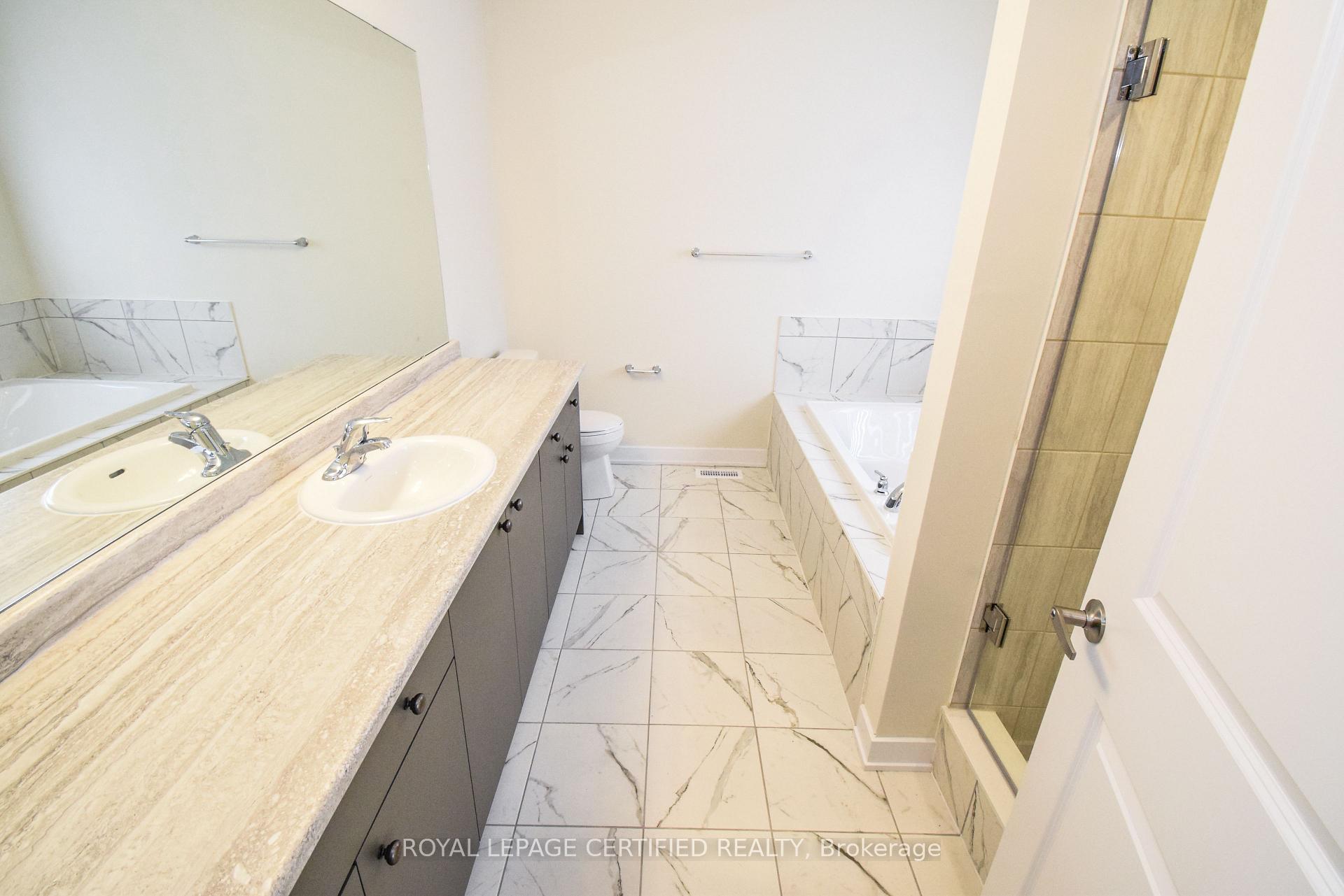 Photo 27 of 22 stern Drive E, Welland, Dain City — HOMEH