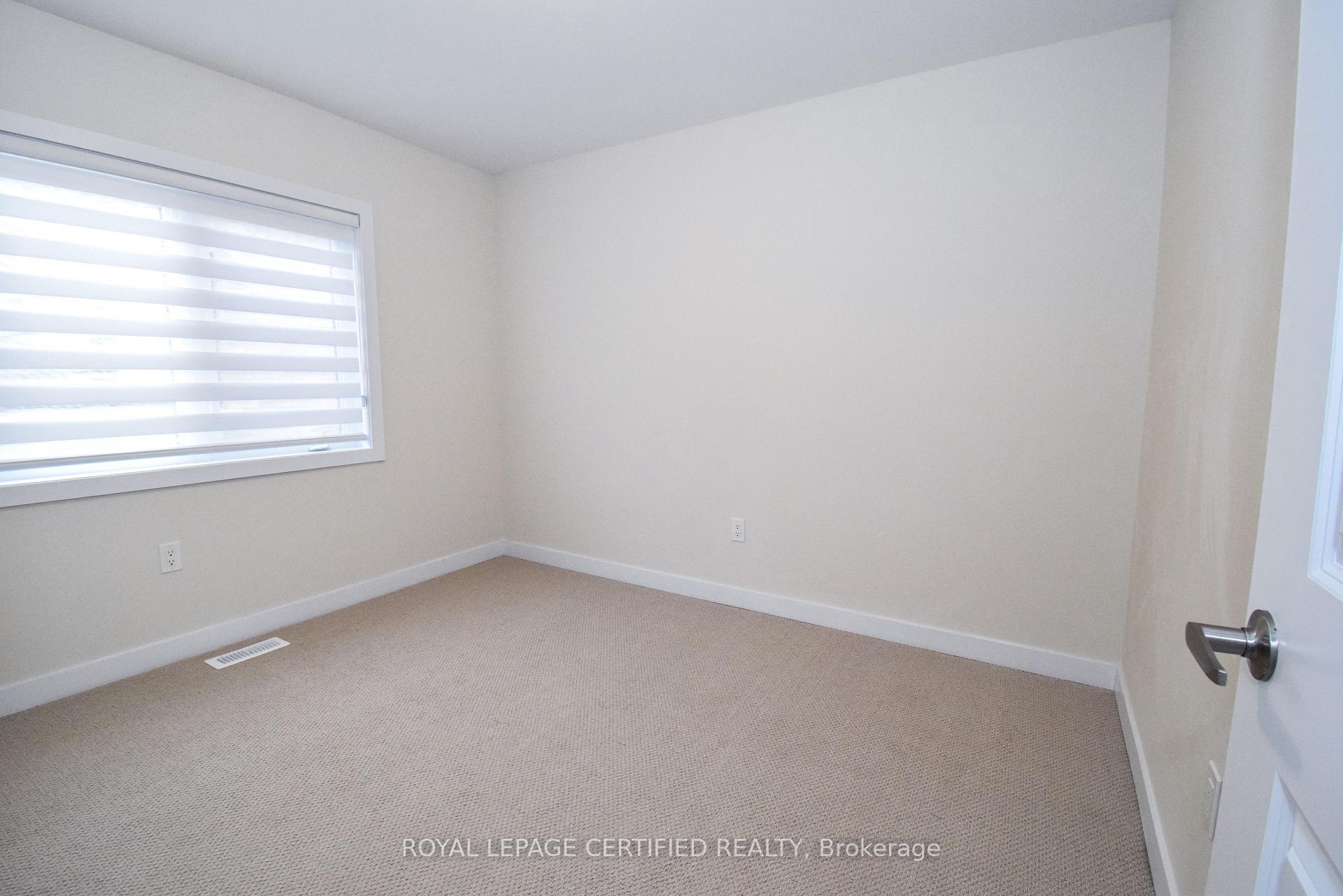 Photo 30 of 22 stern Drive E, Welland, Dain City — HOMEH
