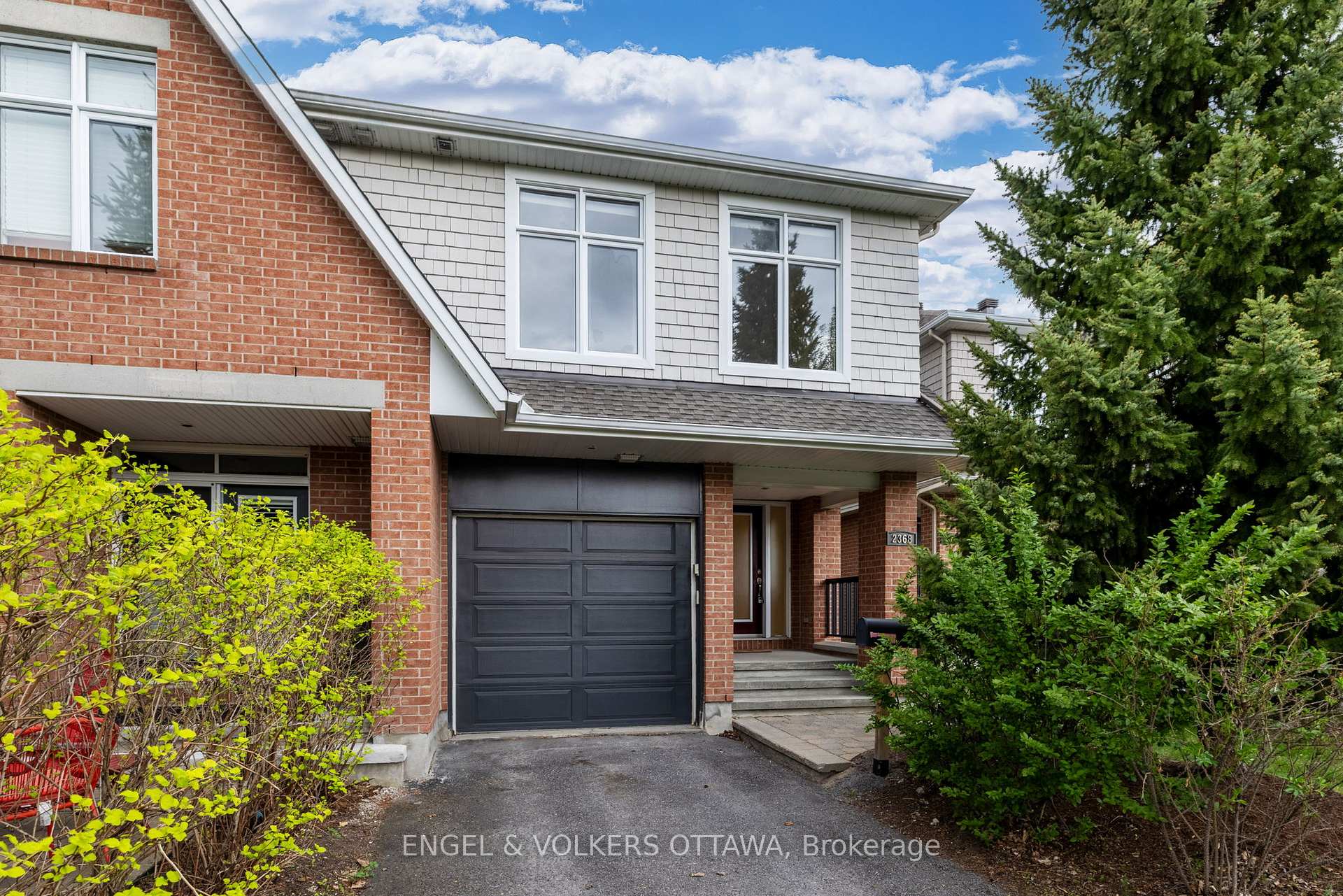 Photo 2 of 2368 Virginia Drive, Ottawa, Guildwood Estates - Urbandale Acres — HOMEH