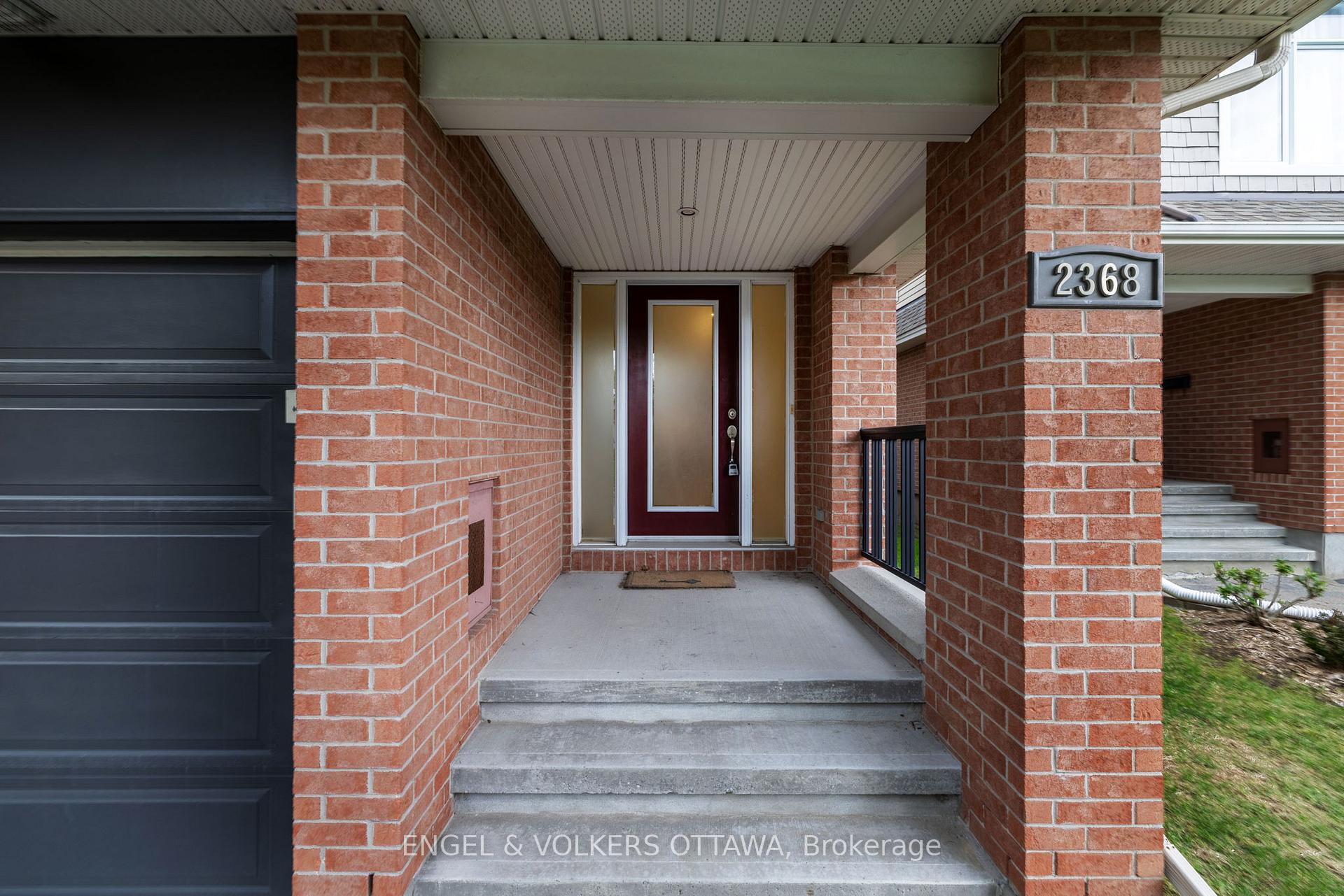 Photo 3 of 2368 Virginia Drive, Ottawa, Guildwood Estates - Urbandale Acres — HOMEH
