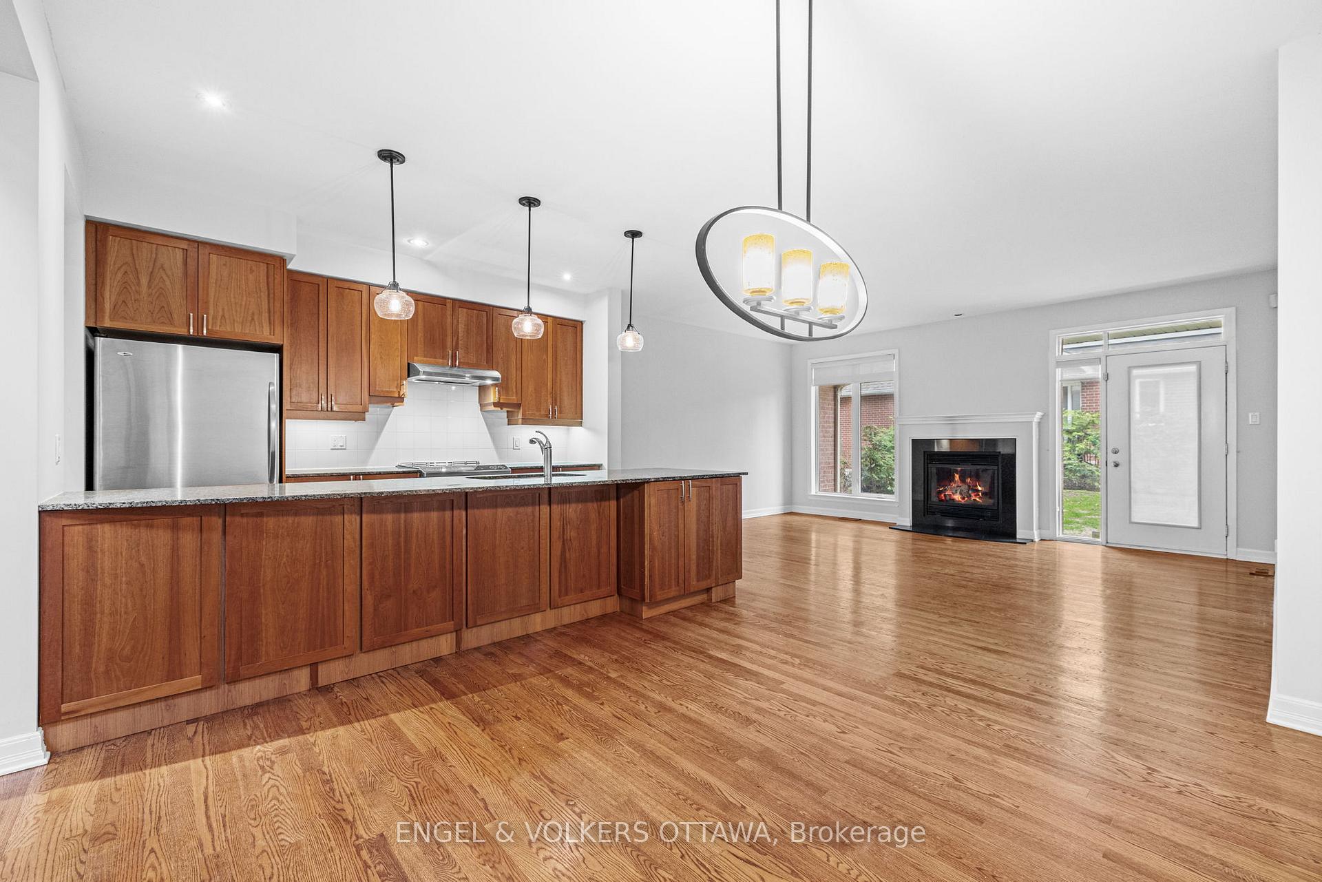 Photo 9 of 2368 Virginia Drive, Ottawa, Guildwood Estates - Urbandale Acres — HOMEH