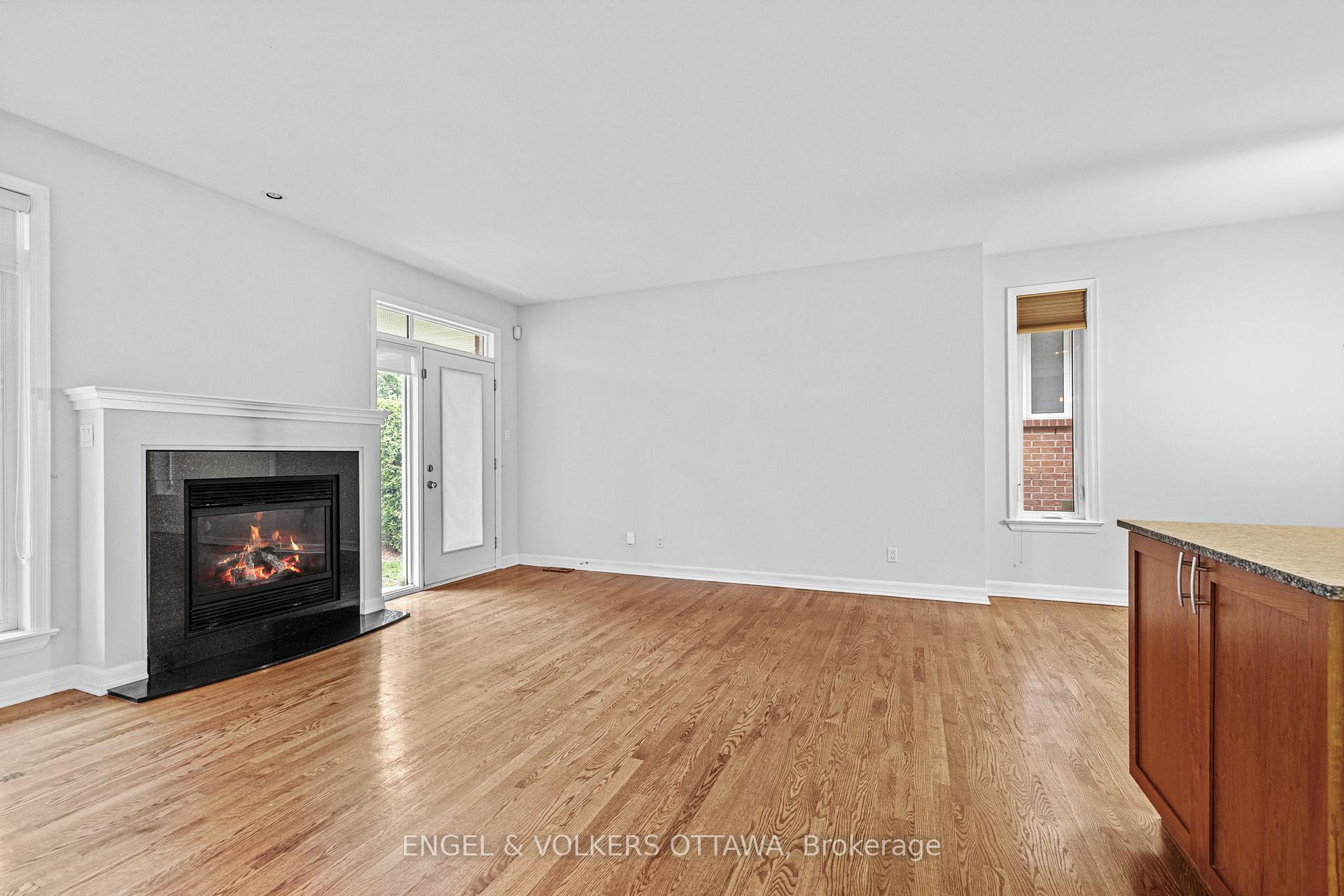 Photo 13 of 2368 Virginia Drive, Ottawa, Guildwood Estates - Urbandale Acres — HOMEH