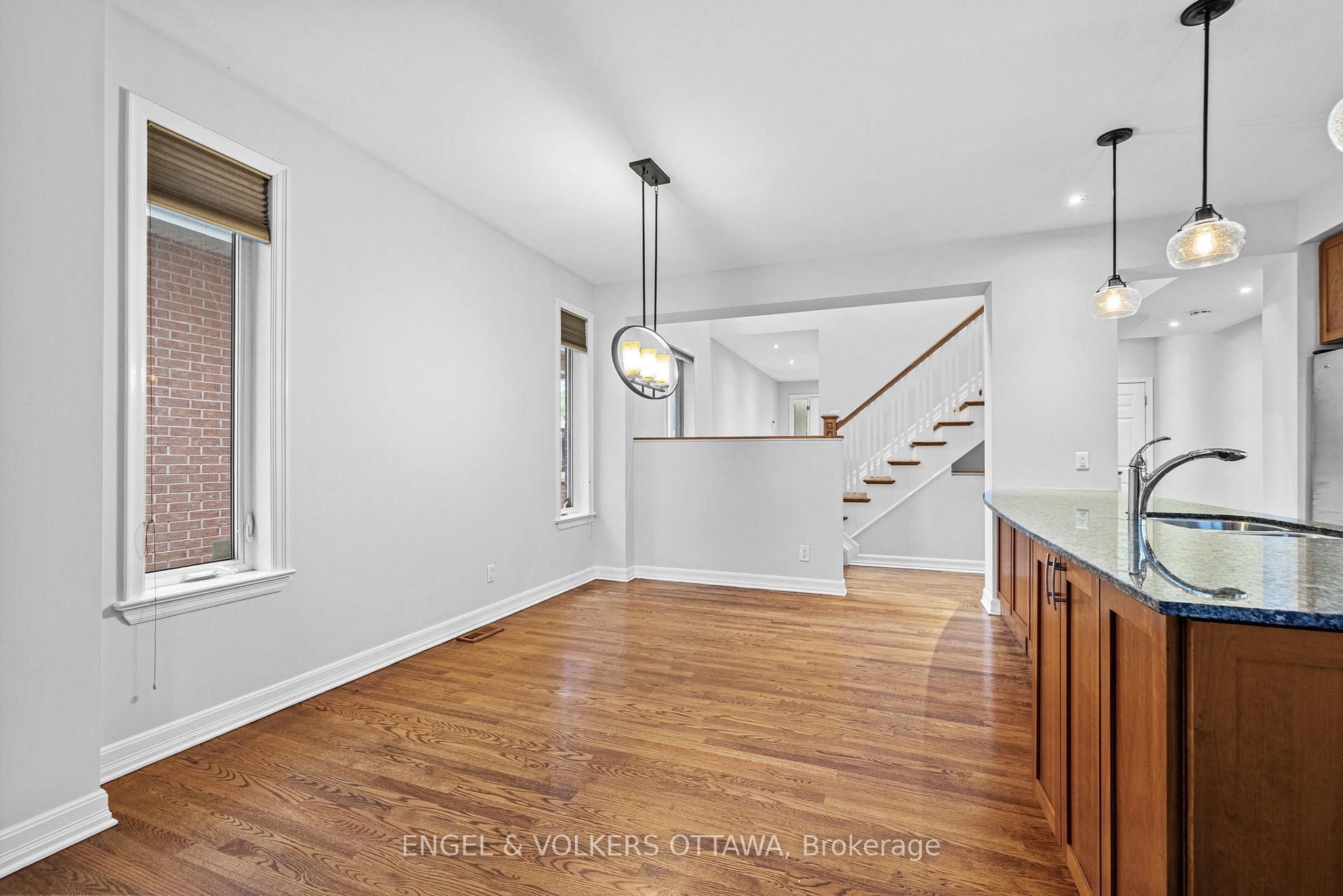 Photo 14 of 2368 Virginia Drive, Ottawa, Guildwood Estates - Urbandale Acres — HOMEH