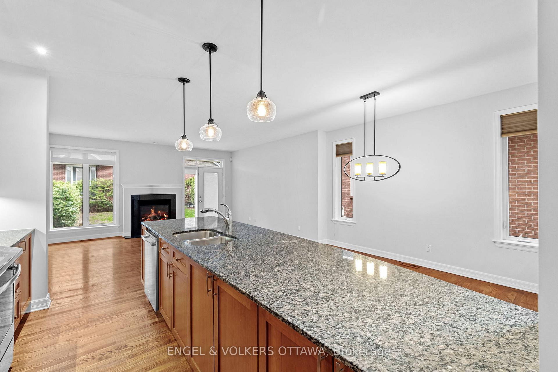 Photo 17 of 2368 Virginia Drive, Ottawa, Guildwood Estates - Urbandale Acres — HOMEH