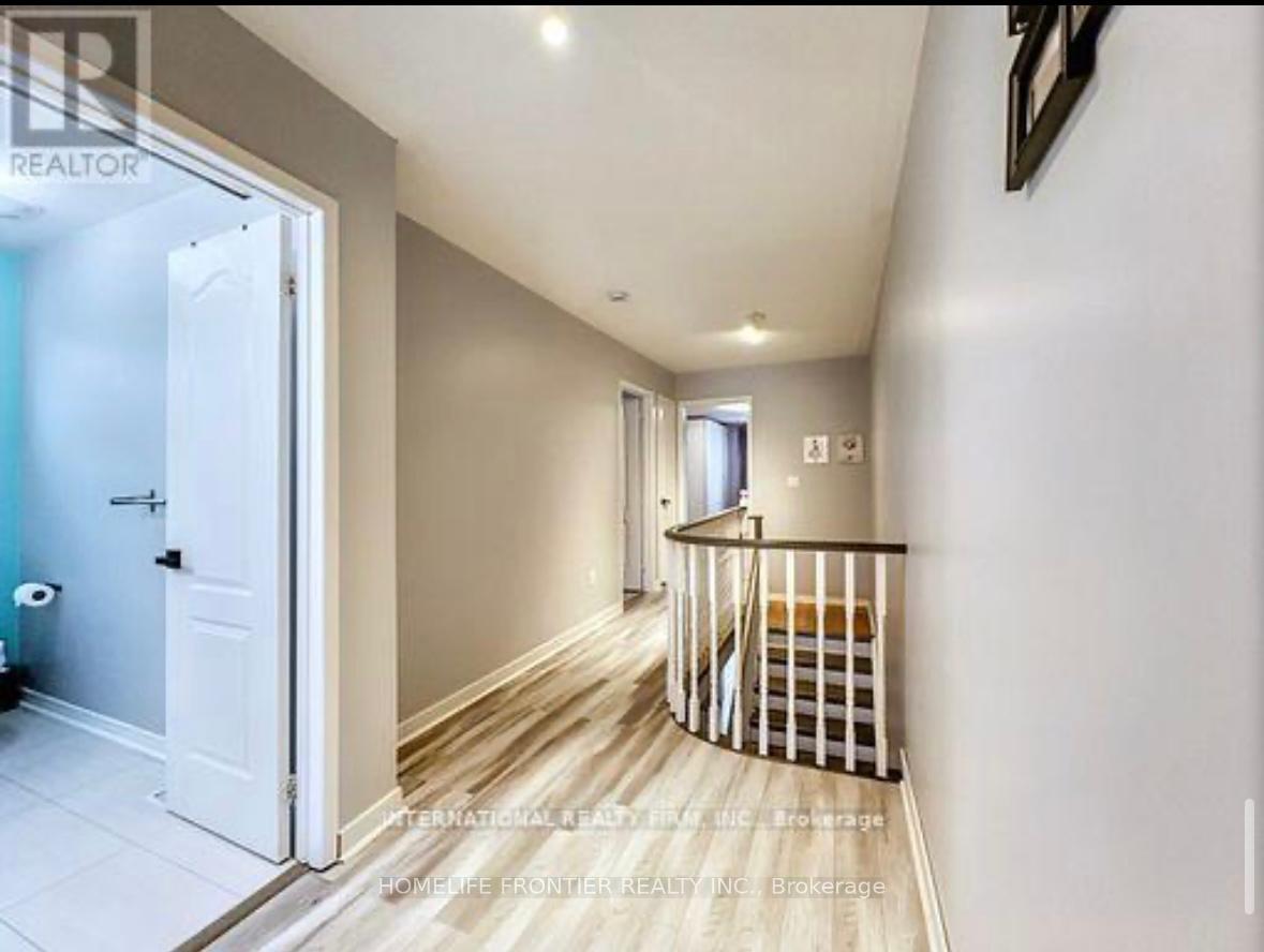 Photo 11 of 6 Casabel Drive N, Vaughan, Vellore Village — HOMEH