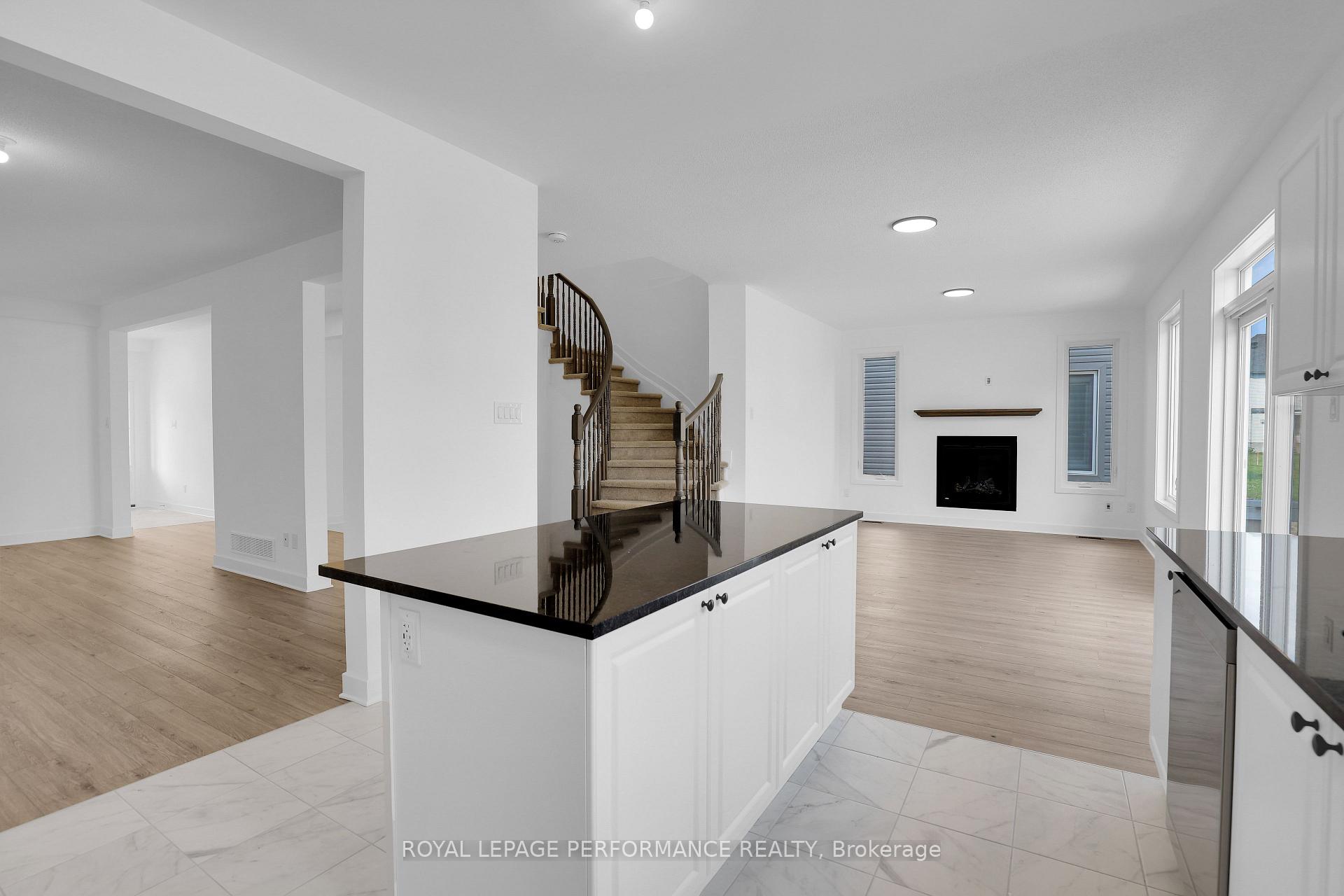 Photo 10 of 918 Omagaki Way, Ottawa, Blossom Park/Kemp Park/Findlay Creek — HOMEH